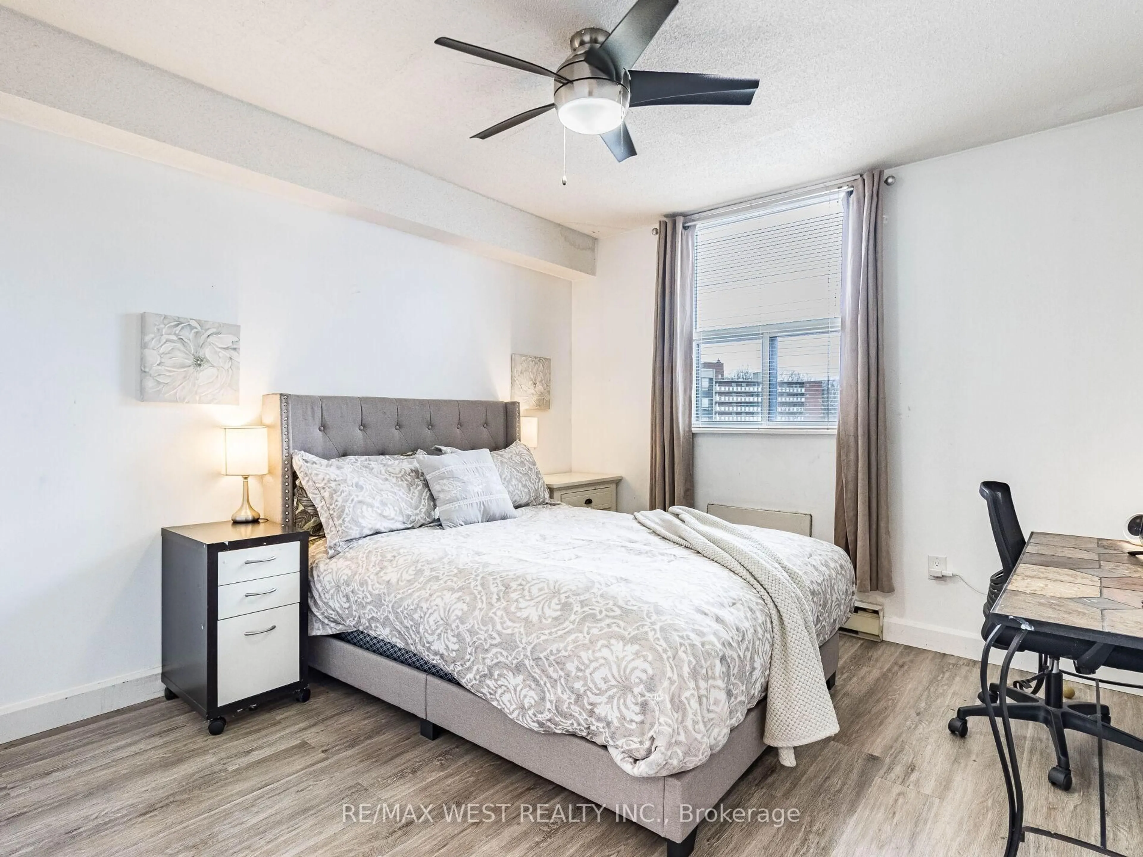 Bedroom with bed, unknown for 23 Main St #406, Hamilton Ontario L9H 2P7