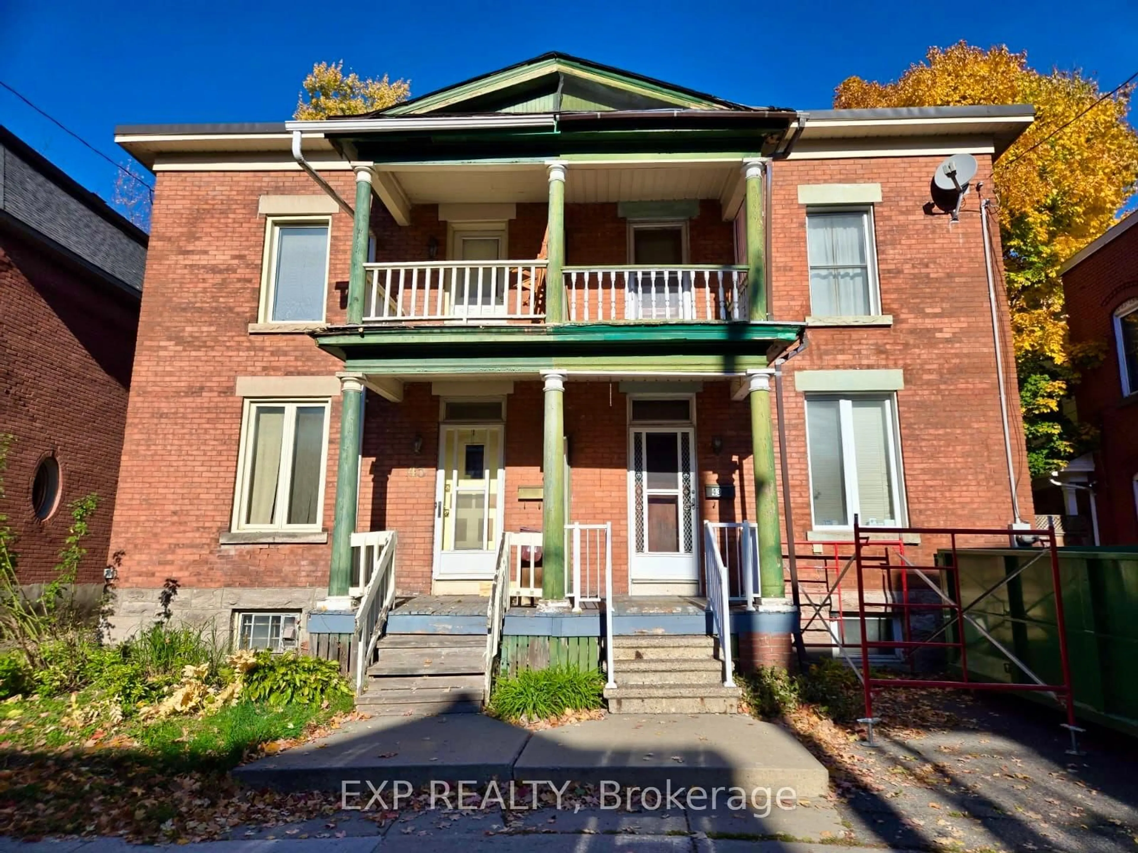 Home with brick exterior material, street for 43 Third Ave, Ottawa Ontario K1S 2J7