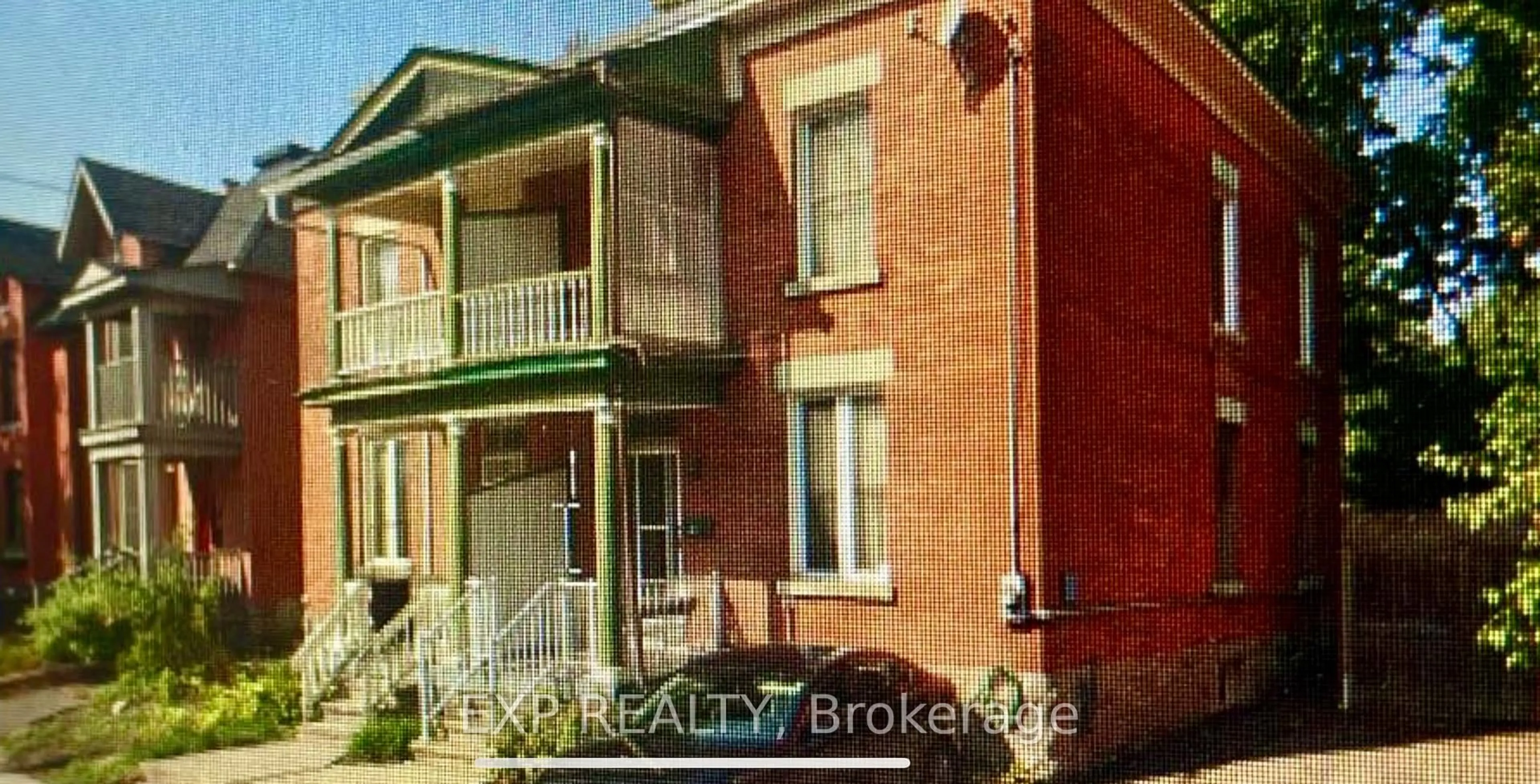 Home with brick exterior material, building for 43 Third Ave, Ottawa Ontario K1S 2J7