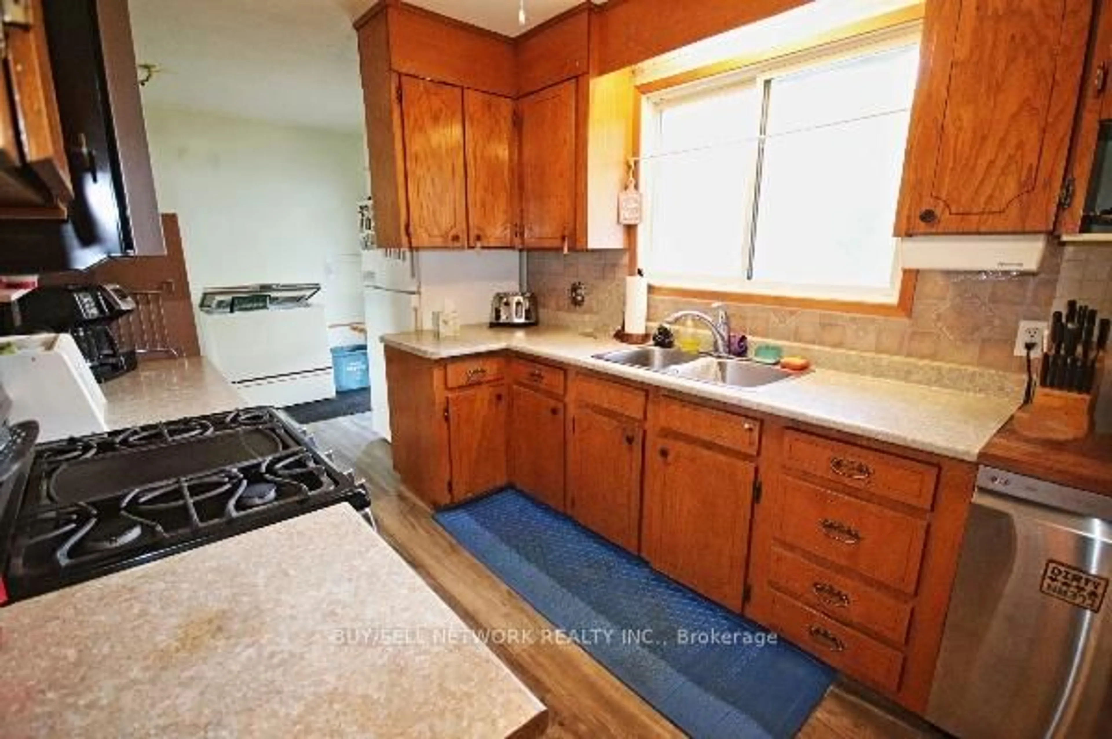 Standard kitchen, ceramic/tile floor for 9 Hemlock St, Highlands East Ontario K0L 1M0