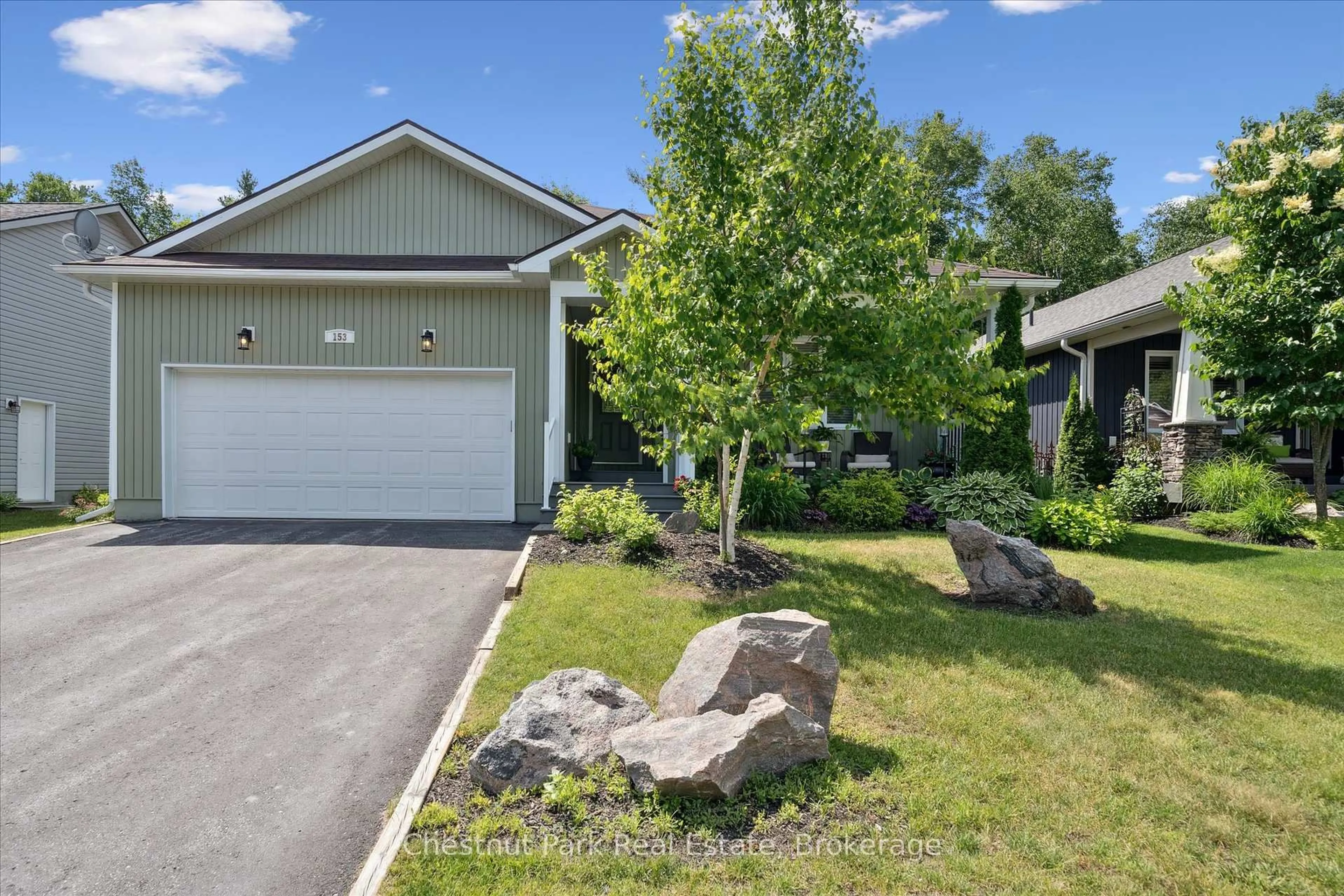 Unknown for 153 Pineridge Gate, Gravenhurst Ontario P1P 0A3