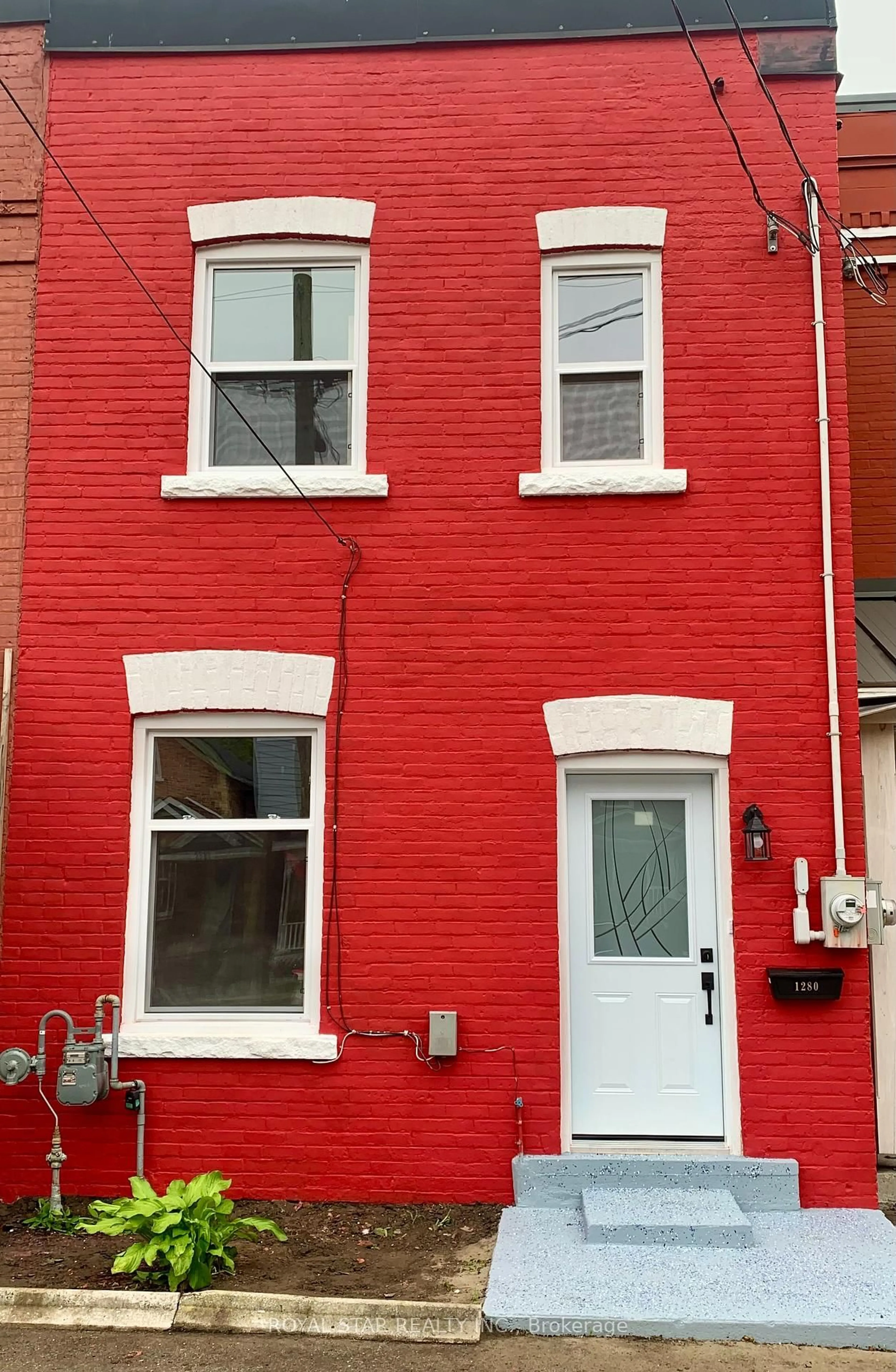 Home with brick exterior material, street for 1280 4th Ave, Owen Sound Ontario N4K 2P6