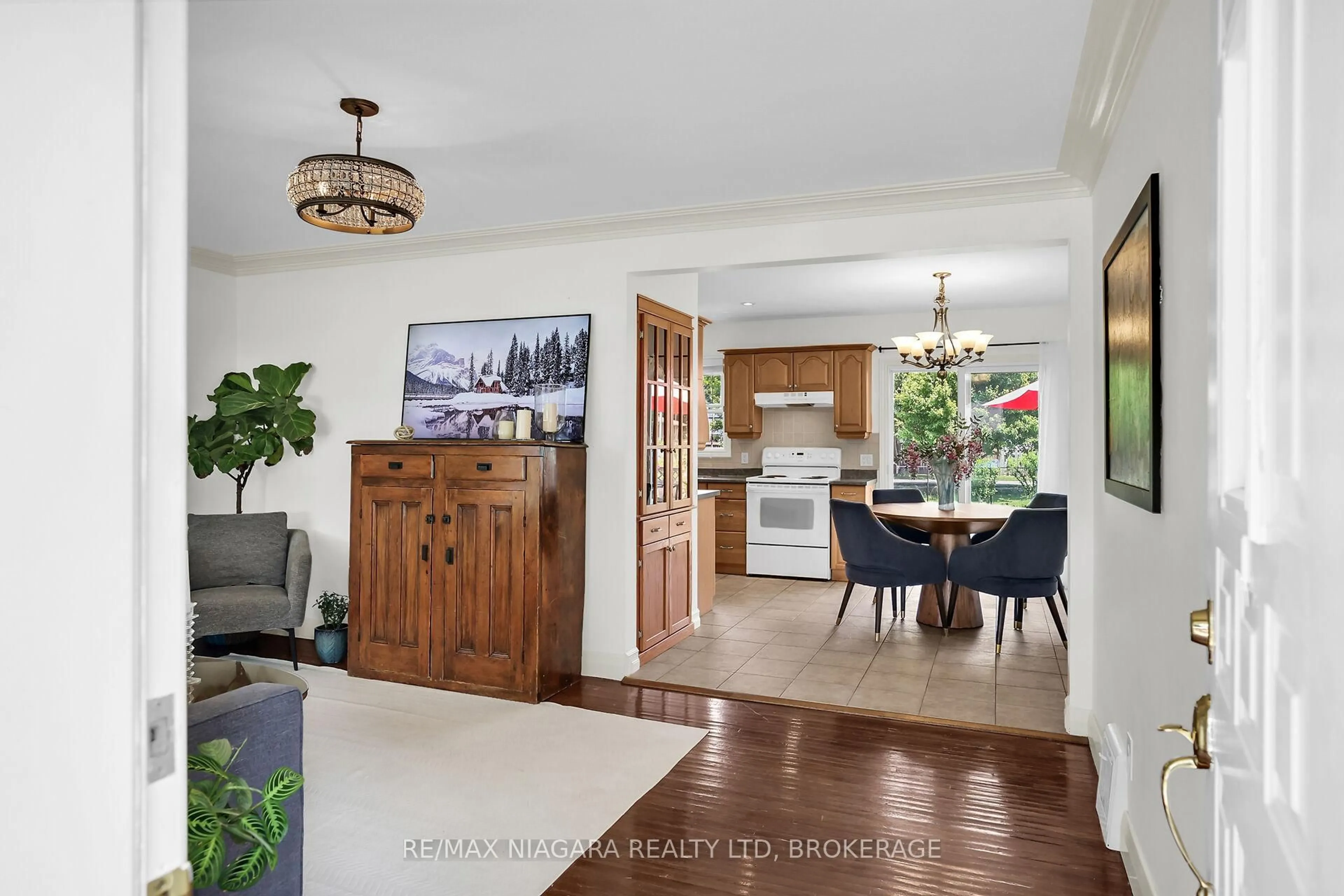 Unknown for 50 Woodelm Dr, St. Catharines Ontario L2M 4N3