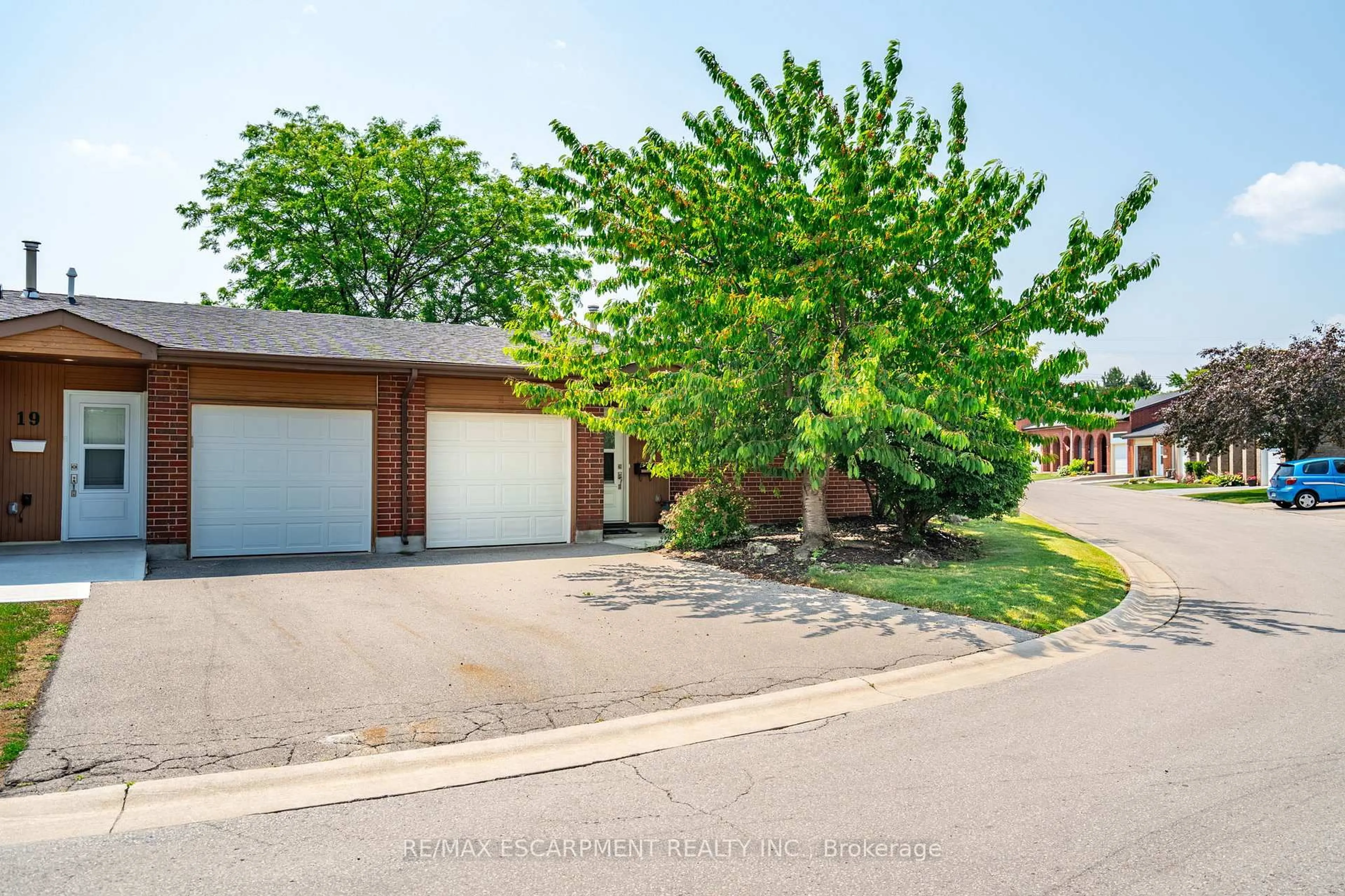A pic from outside/outdoor area/front of a property/back of a property/a pic from drone, street for 1 Archdeacon Clark Tr, Hamilton Ontario L9B 2M2
