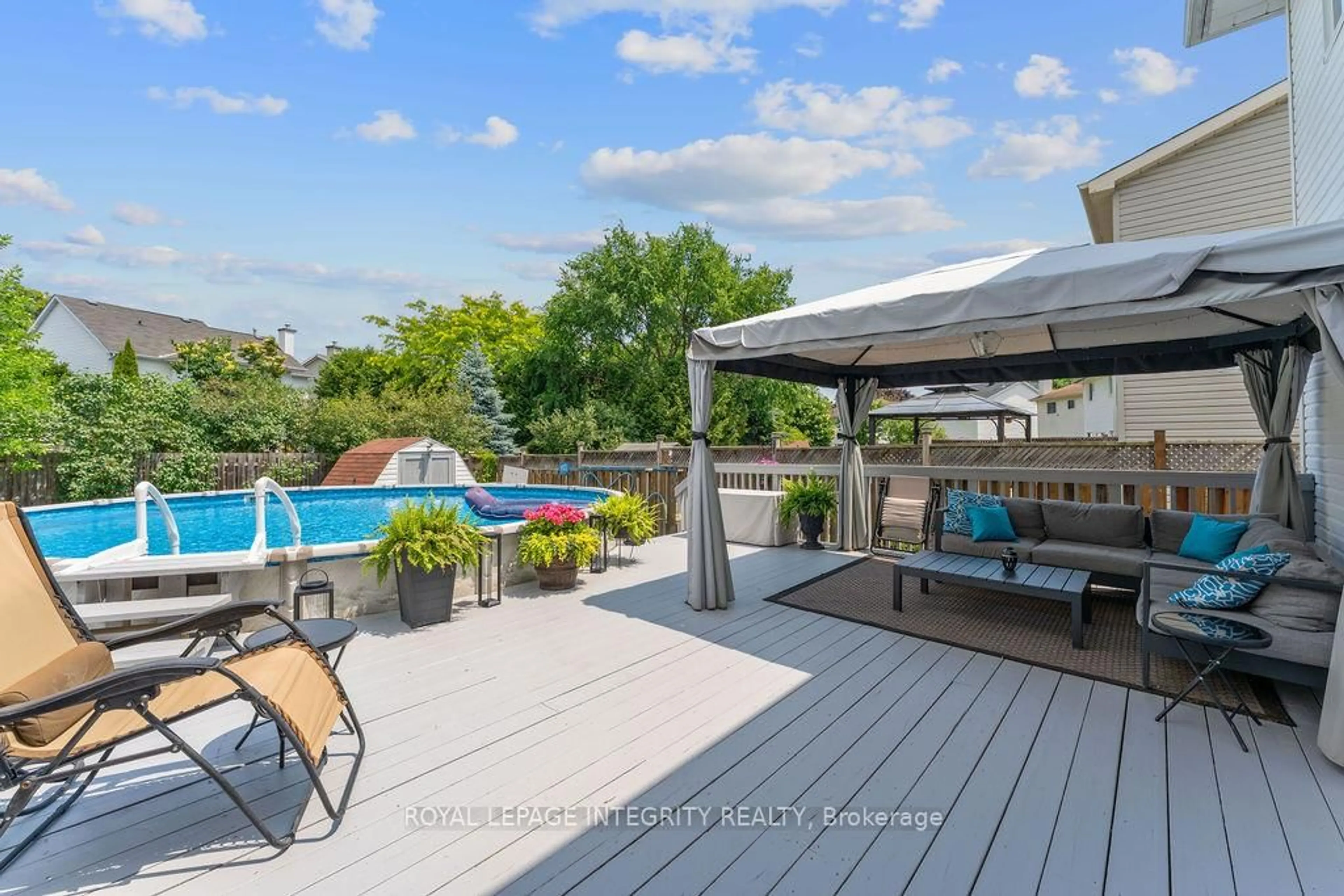 Patio, water/lake/river/ocean view for 41 Beacon Way, Ottawa Ontario K2K 2R3