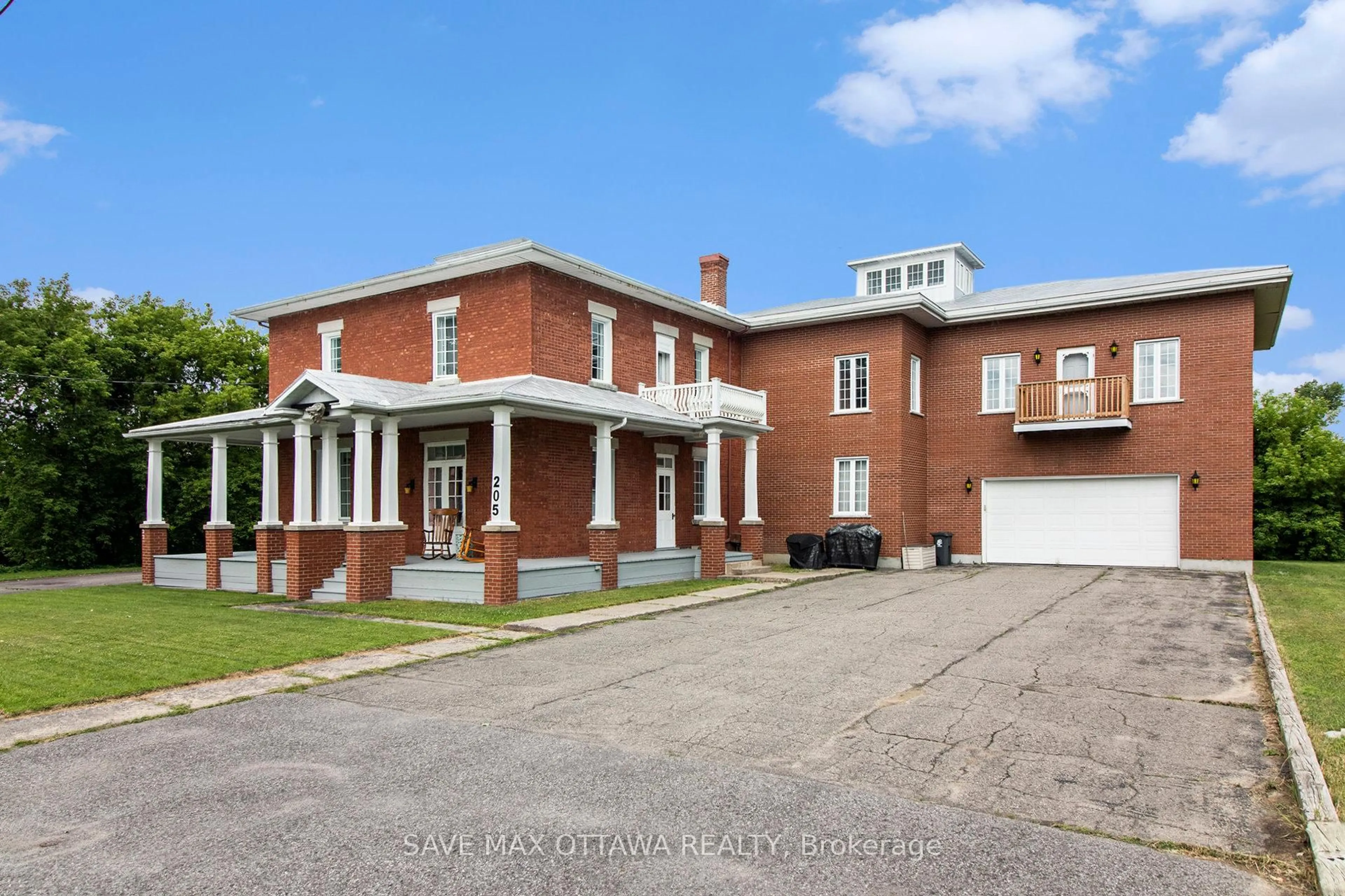 Home with brick exterior material, building for 205 Water St, Alfred and Plantagenet Ontario K0B 1L0
