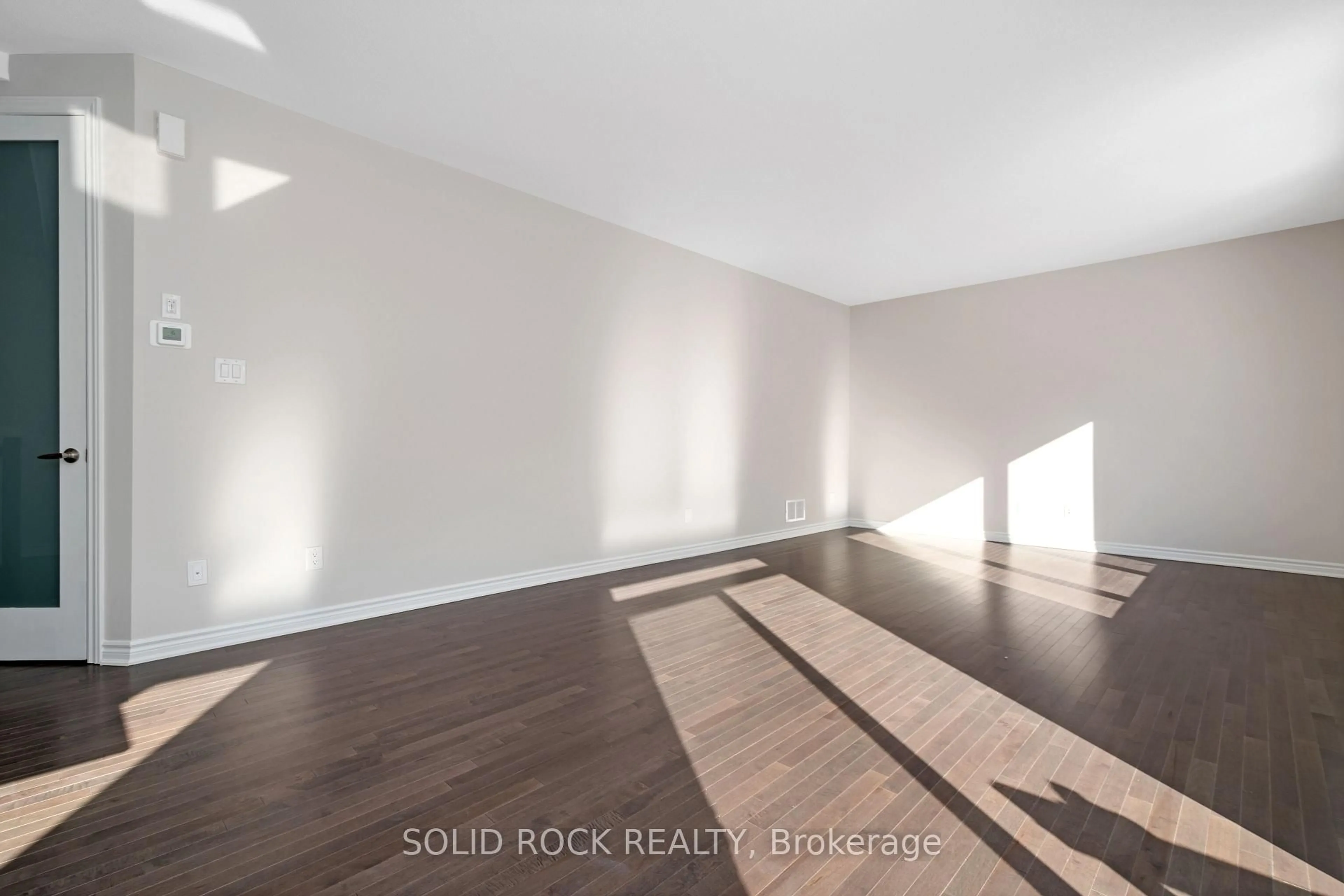 A pic of a room for 930 Lesage Way, Ottawa Ontario K1W 0N3