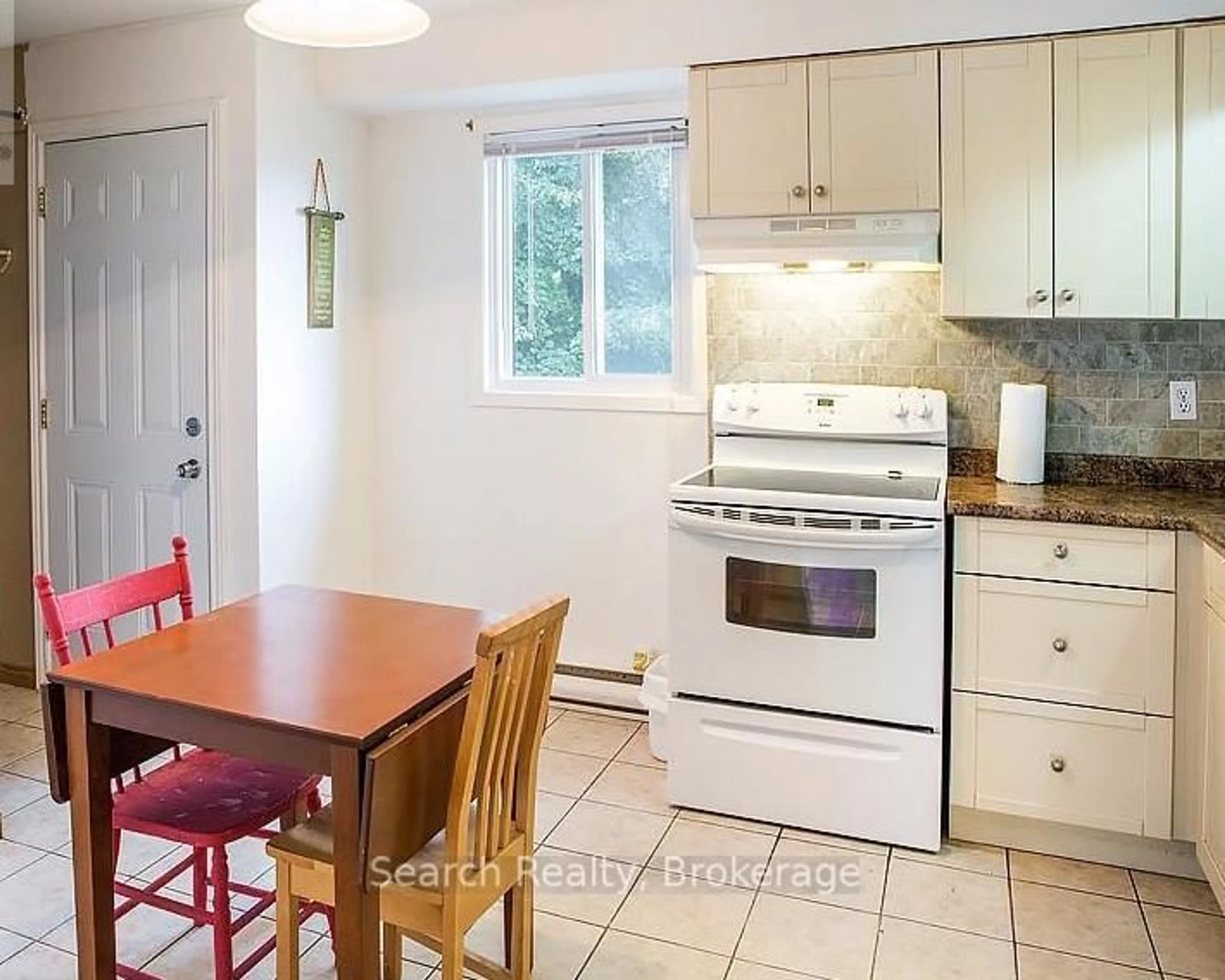 Standard kitchen, unknown for 311 Vesta Rd #29, London East Ontario N5Y 5J1