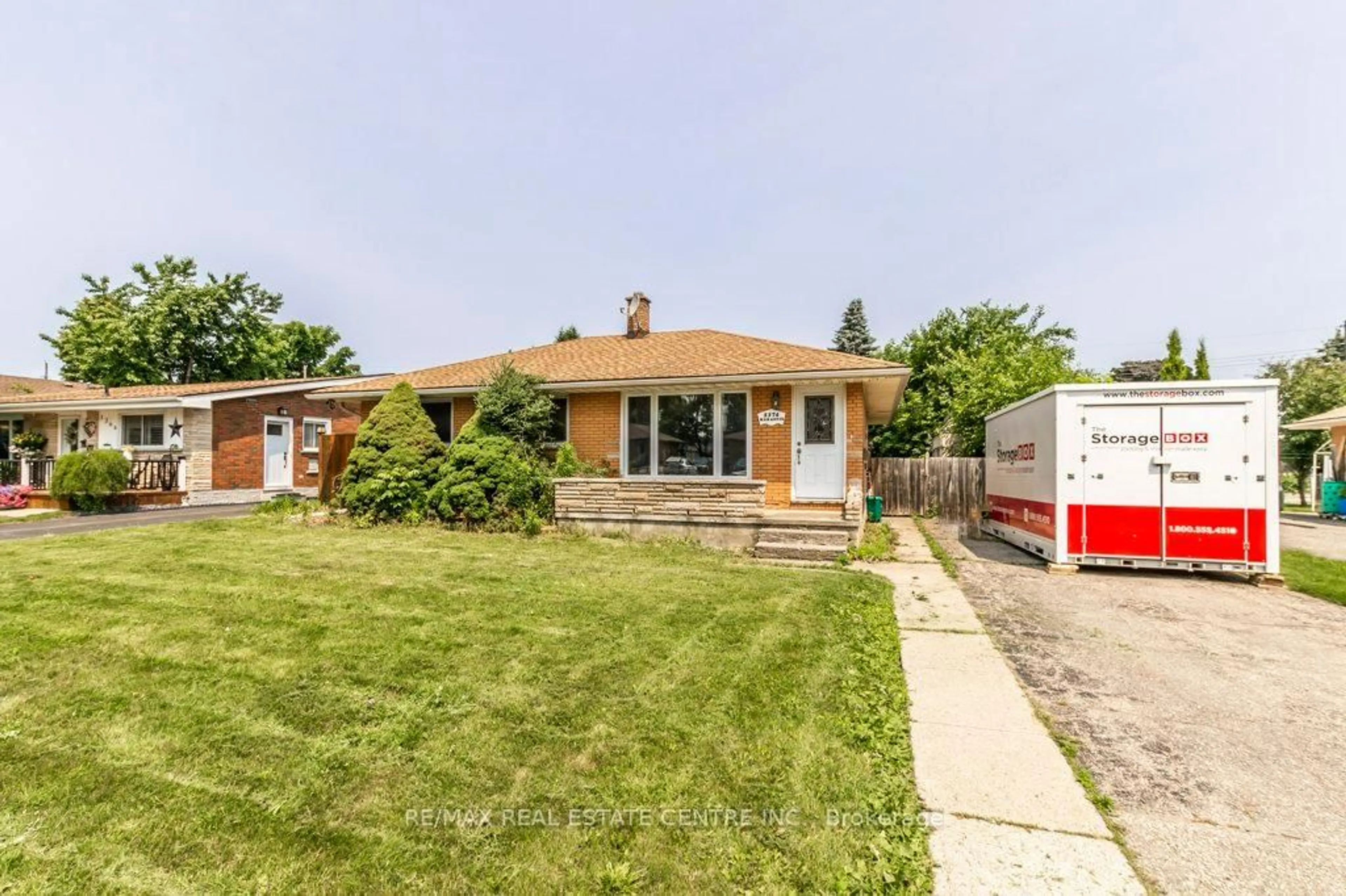Home with brick exterior material, street for 1374 Lydia St, Cambridge Ontario N3H 1B1