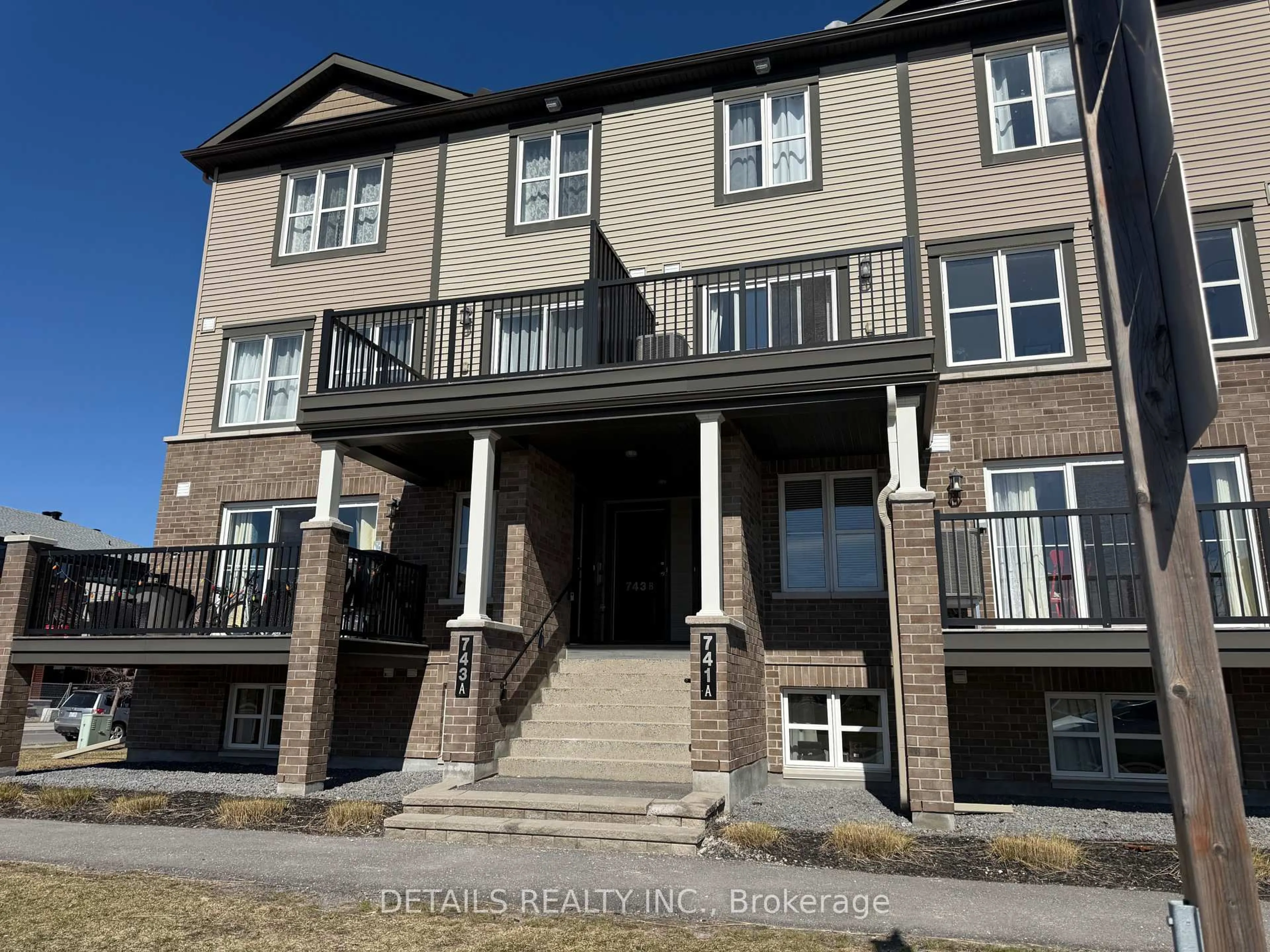 Unknown for 743 Magnolia St #B, Ottawa Ontario K4A 3W4
