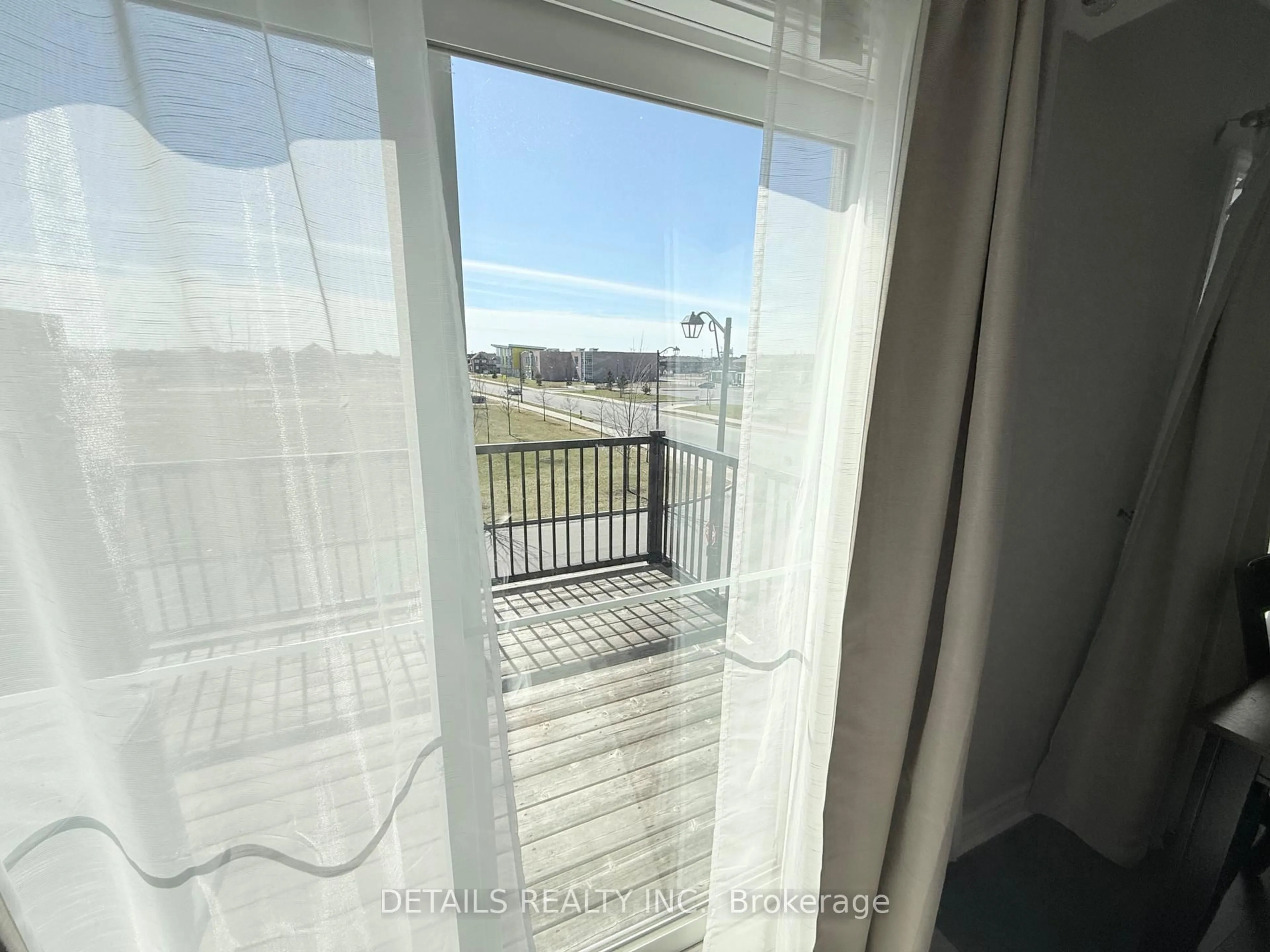 Balcony in the apartment, unknown for 743 Magnolia St #B, Ottawa Ontario K4A 3W4