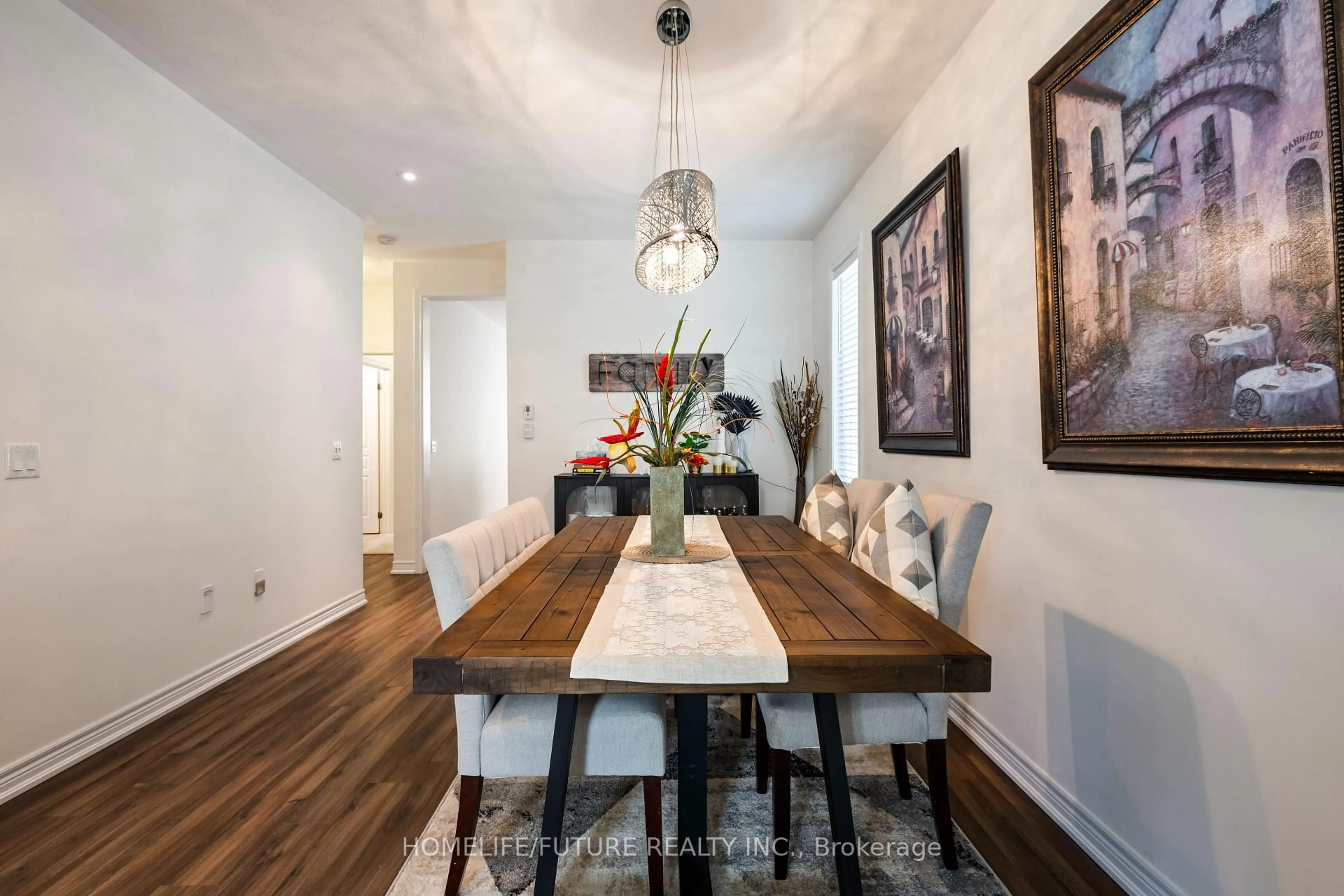 Dining room, wood/laminate floor for 544 Brett St, Shelburne Ontario L9V 3V5