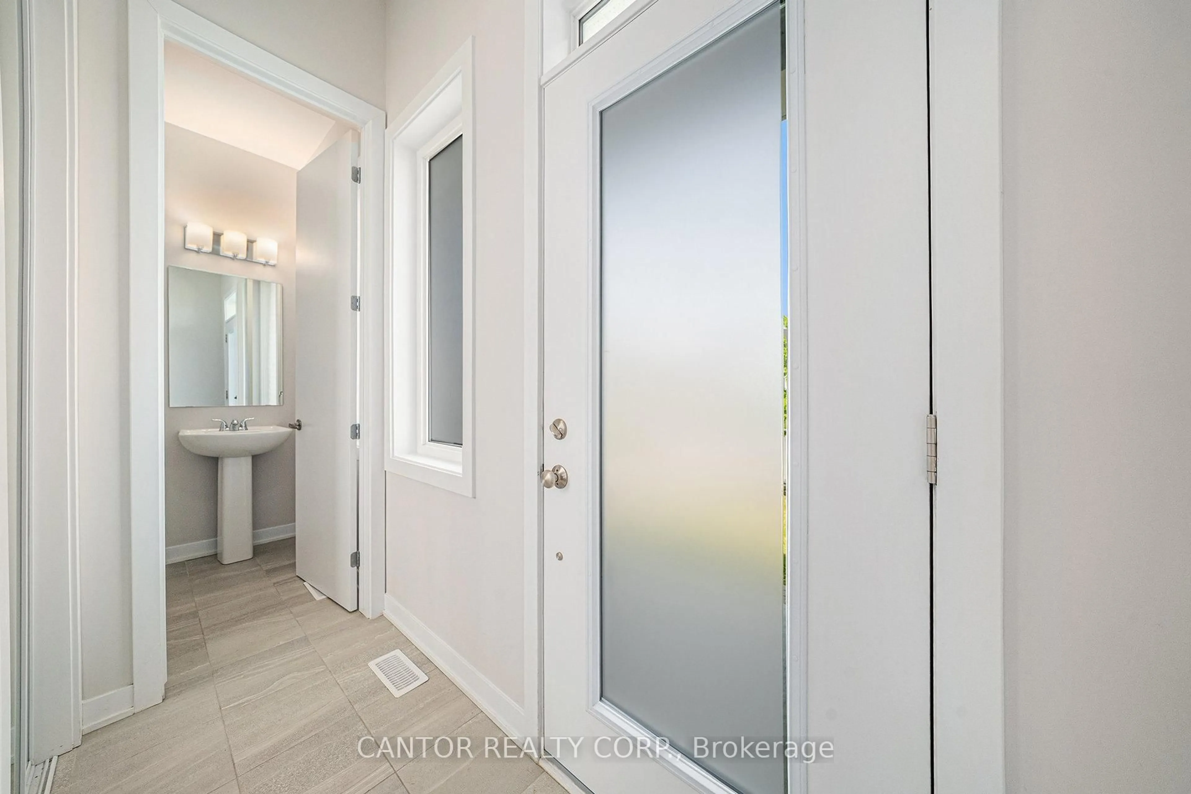 Indoor entryway for 22 Focality Cres, Ottawa Ontario K2J 6W7