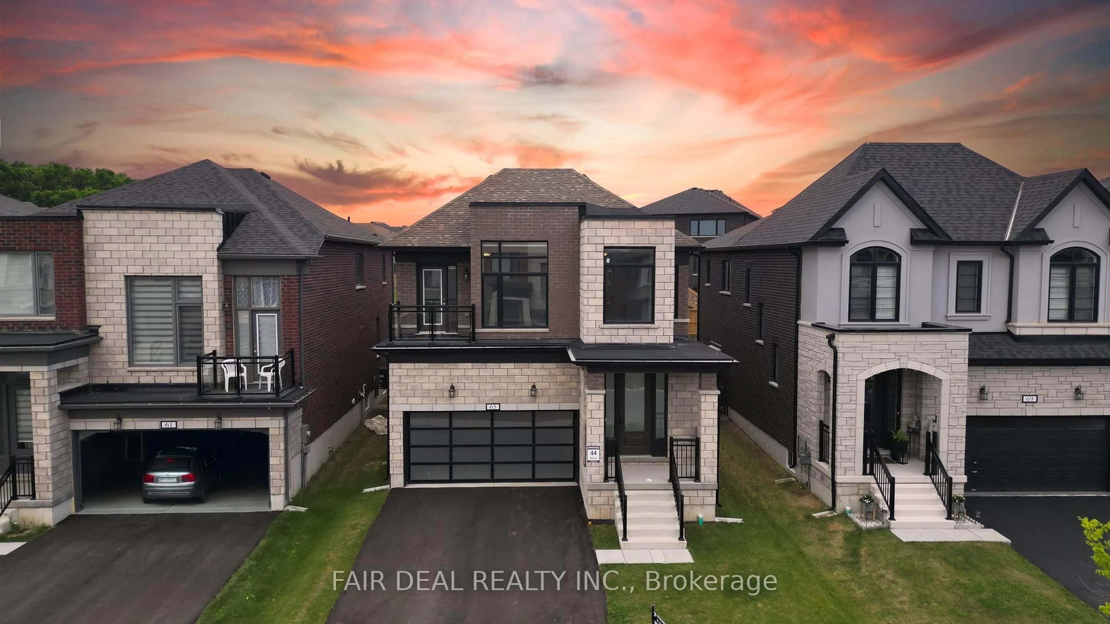 A pic from outside/outdoor area/front of a property/back of a property/a pic from drone, unknown for 65 Mackay Dr, Woodstock Ontario N4T 0N8