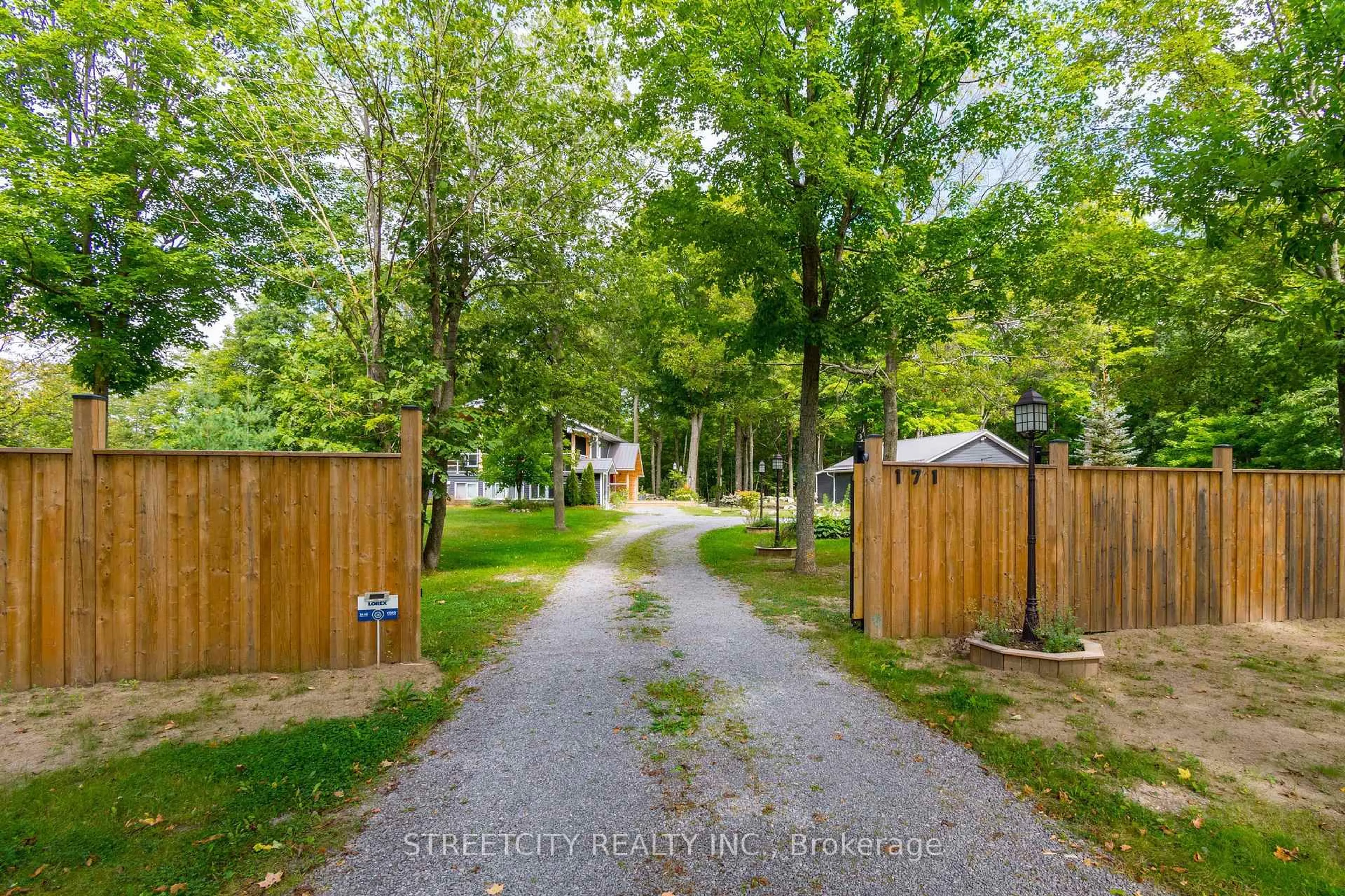 A pic from outside/outdoor area/front of a property/back of a property/a pic from drone, street for 171 Flatrock Rd, Belleville Ontario K0K 2Y0