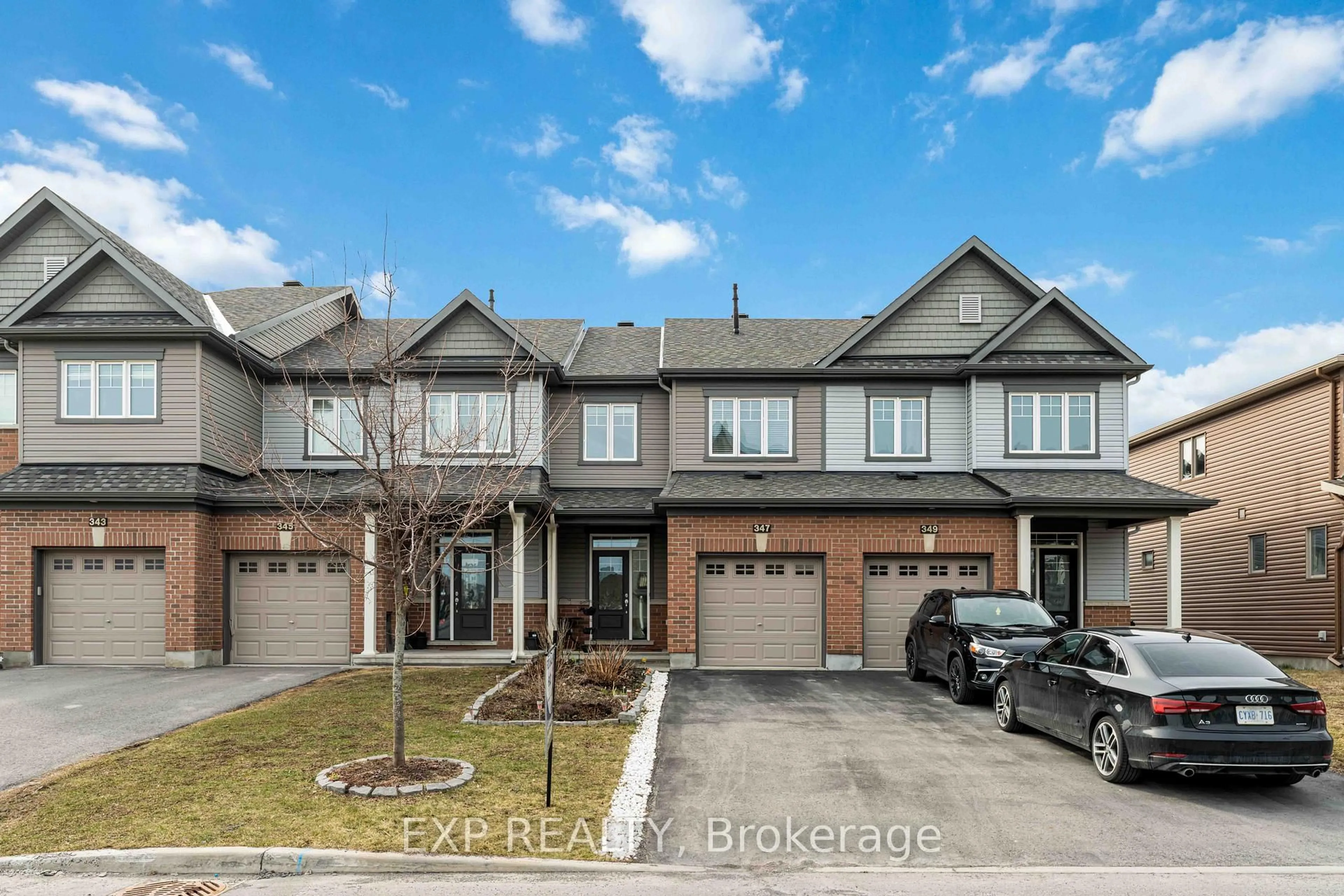 A pic from outside/outdoor area/front of a property/back of a property/a pic from drone, street for 347 Mountain Sorrel Way, Ottawa Ontario K4A 1H7
