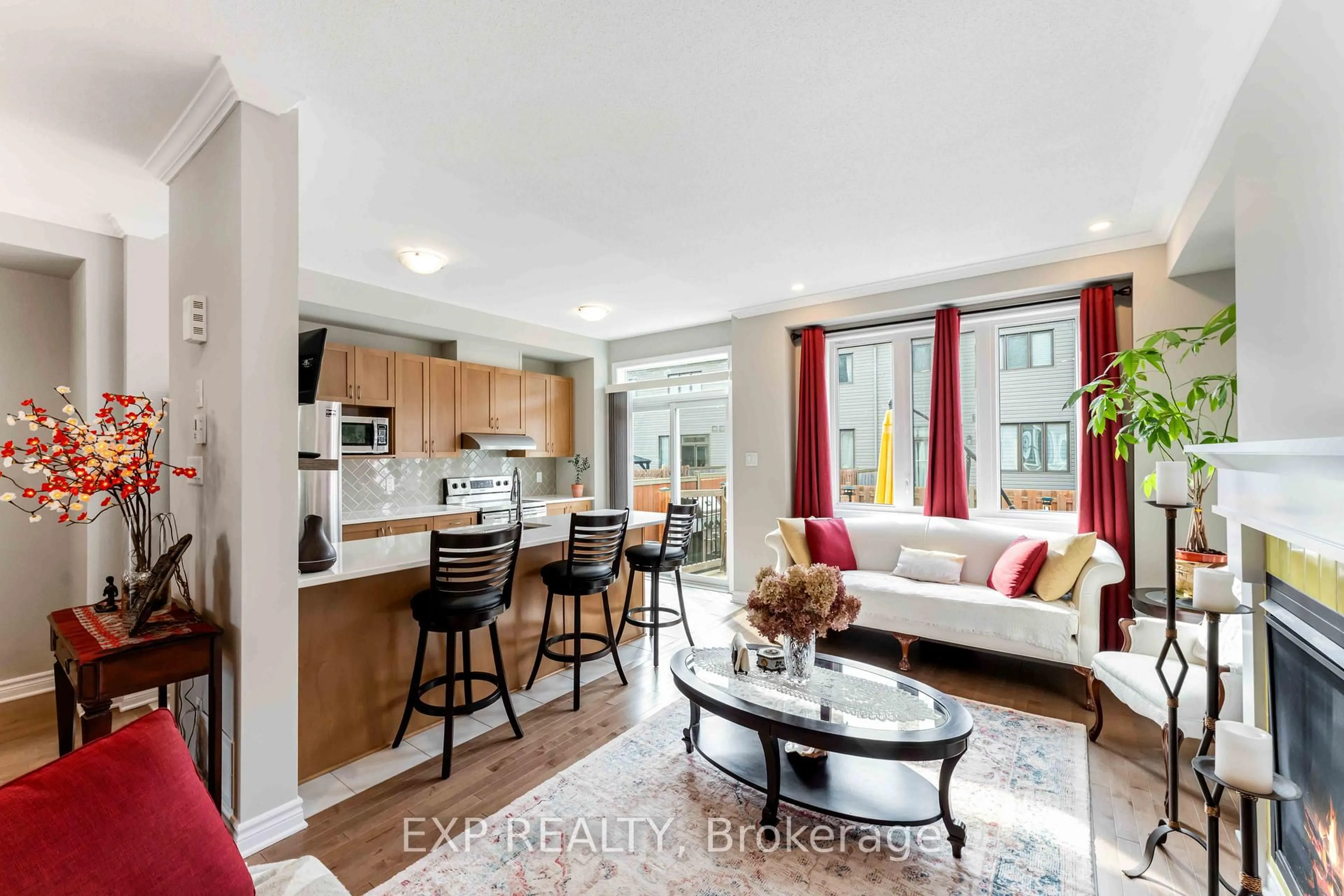 Open concept kitchen, ceramic/tile floor for 347 Mountain Sorrel Way, Ottawa Ontario K4A 1H7