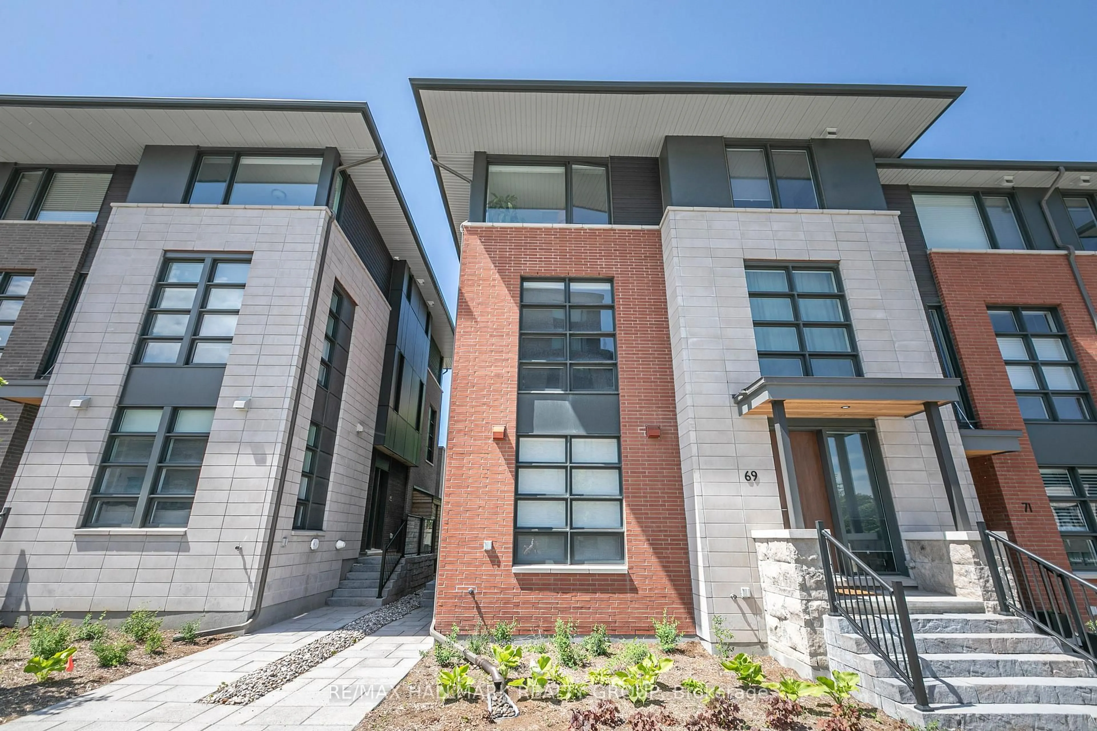 Home with brick exterior material, street for 67 Oblats Ave, Ottawa Ontario K1S 5W1