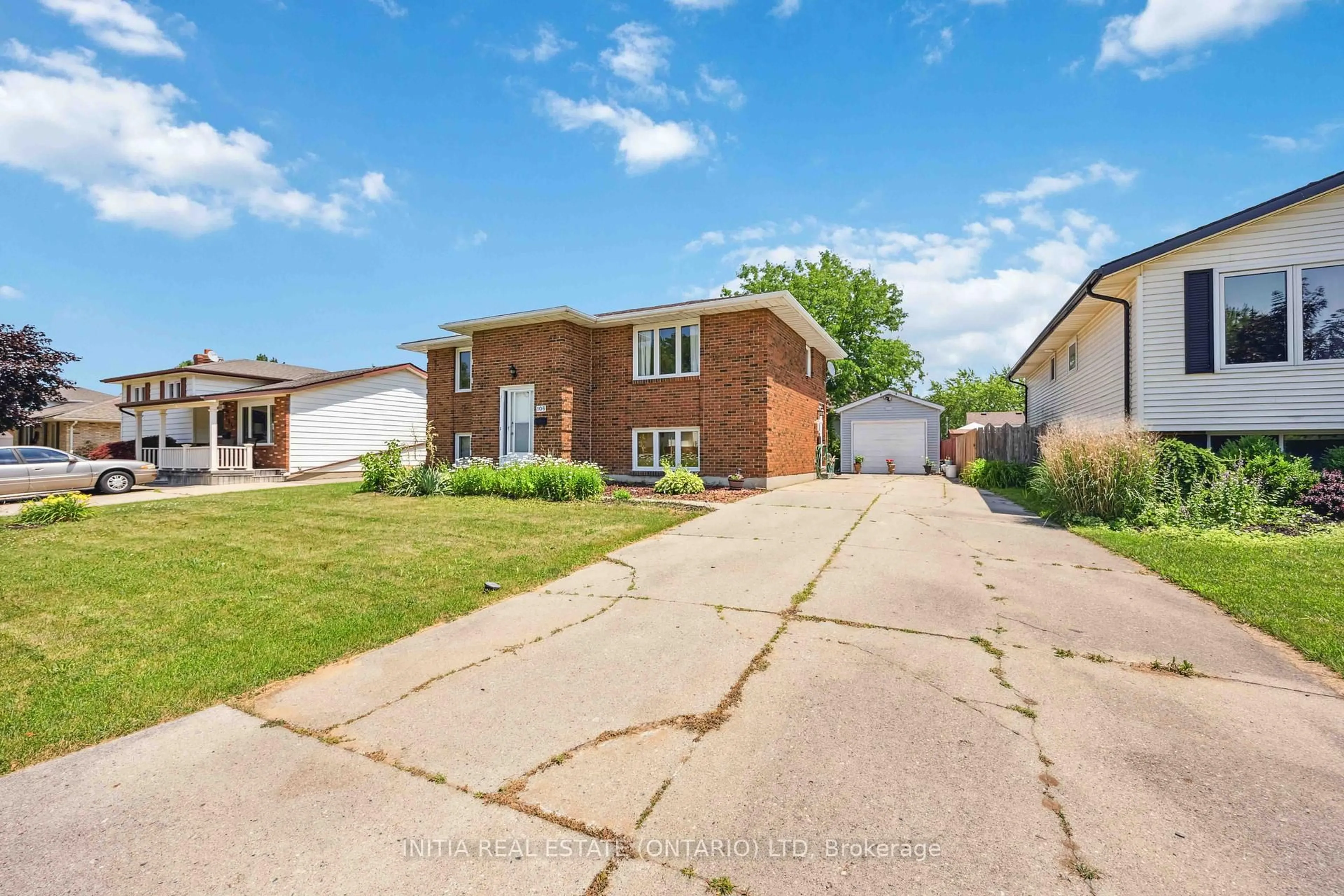 Home with brick exterior material, street for 106 Hastings Cres, Sarnia Ontario N7S 5K5