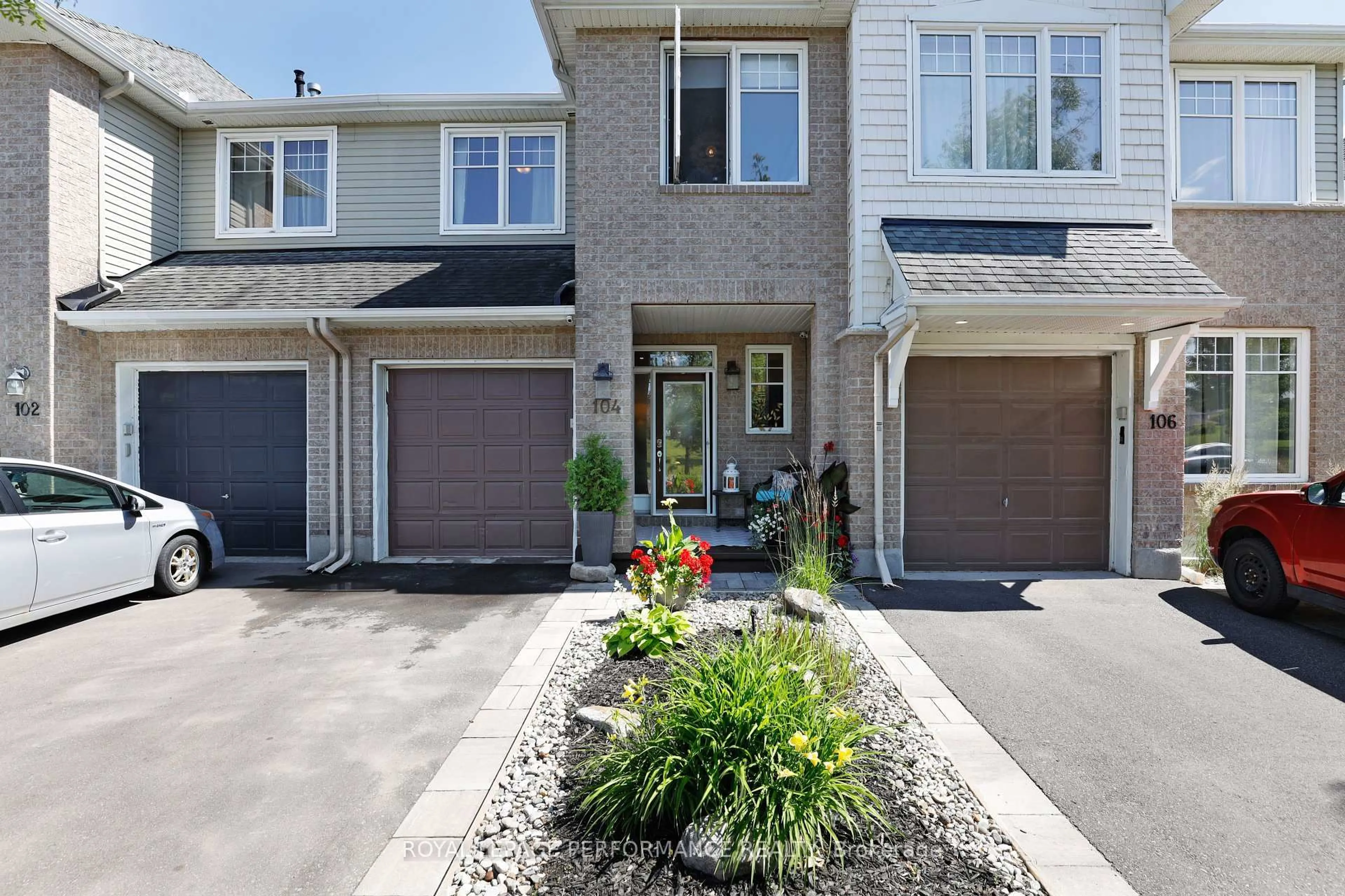 Unknown for 104 Hillman Marsh Way, Ottawa Ontario K1T 0B1