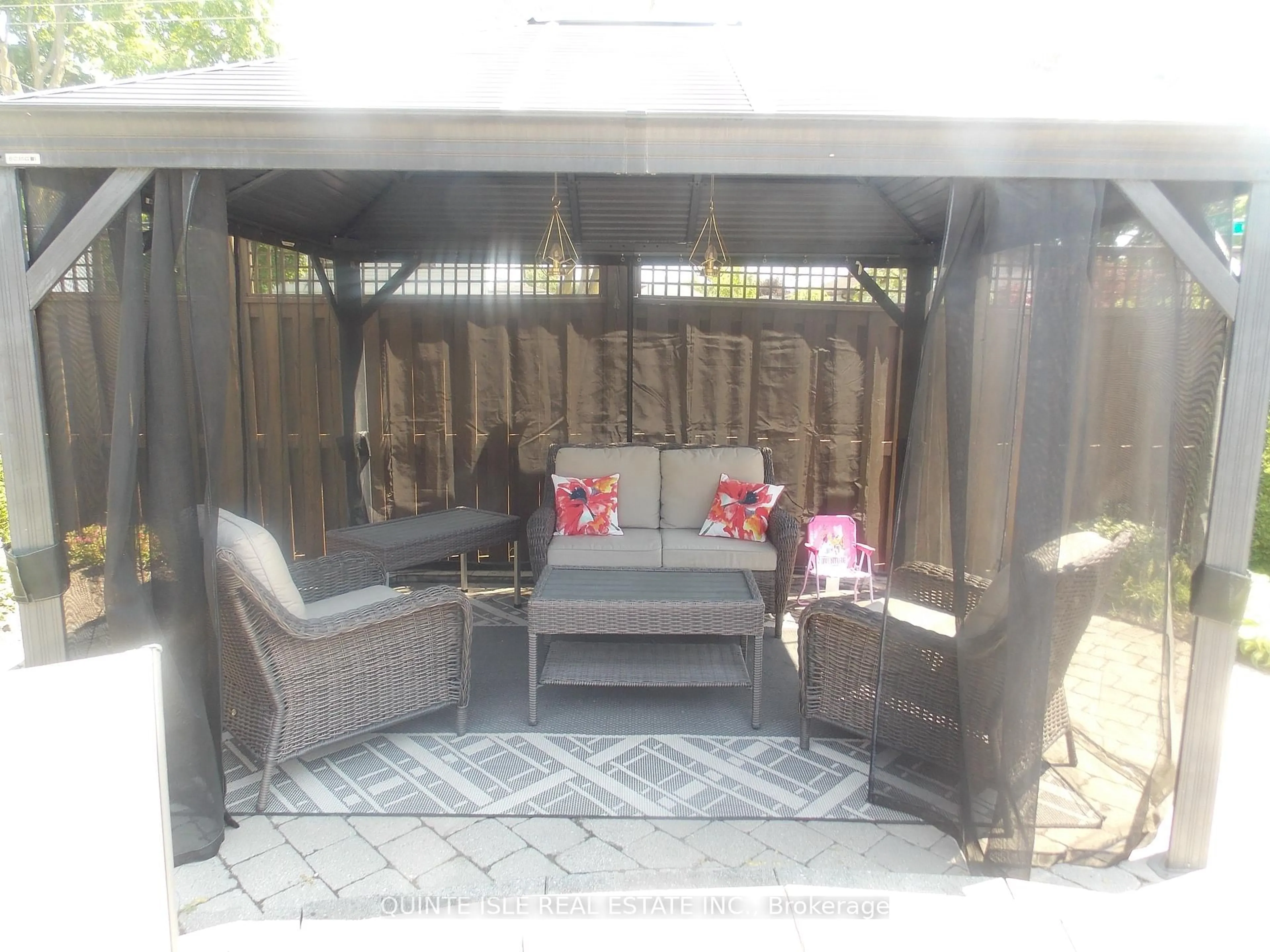 Patio, street for 70 Donald St, Belleville Ontario K8P 2J3