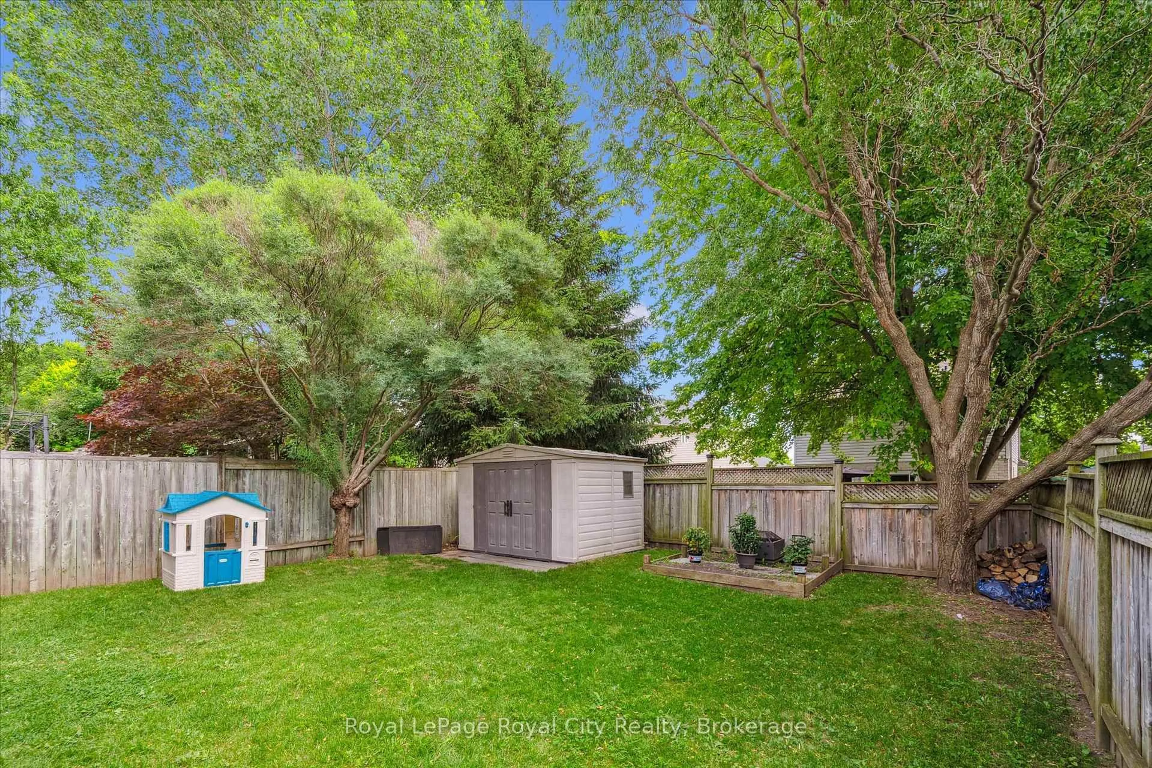 Shed for 23 Fuller Dr, Guelph Ontario N1E 7J4