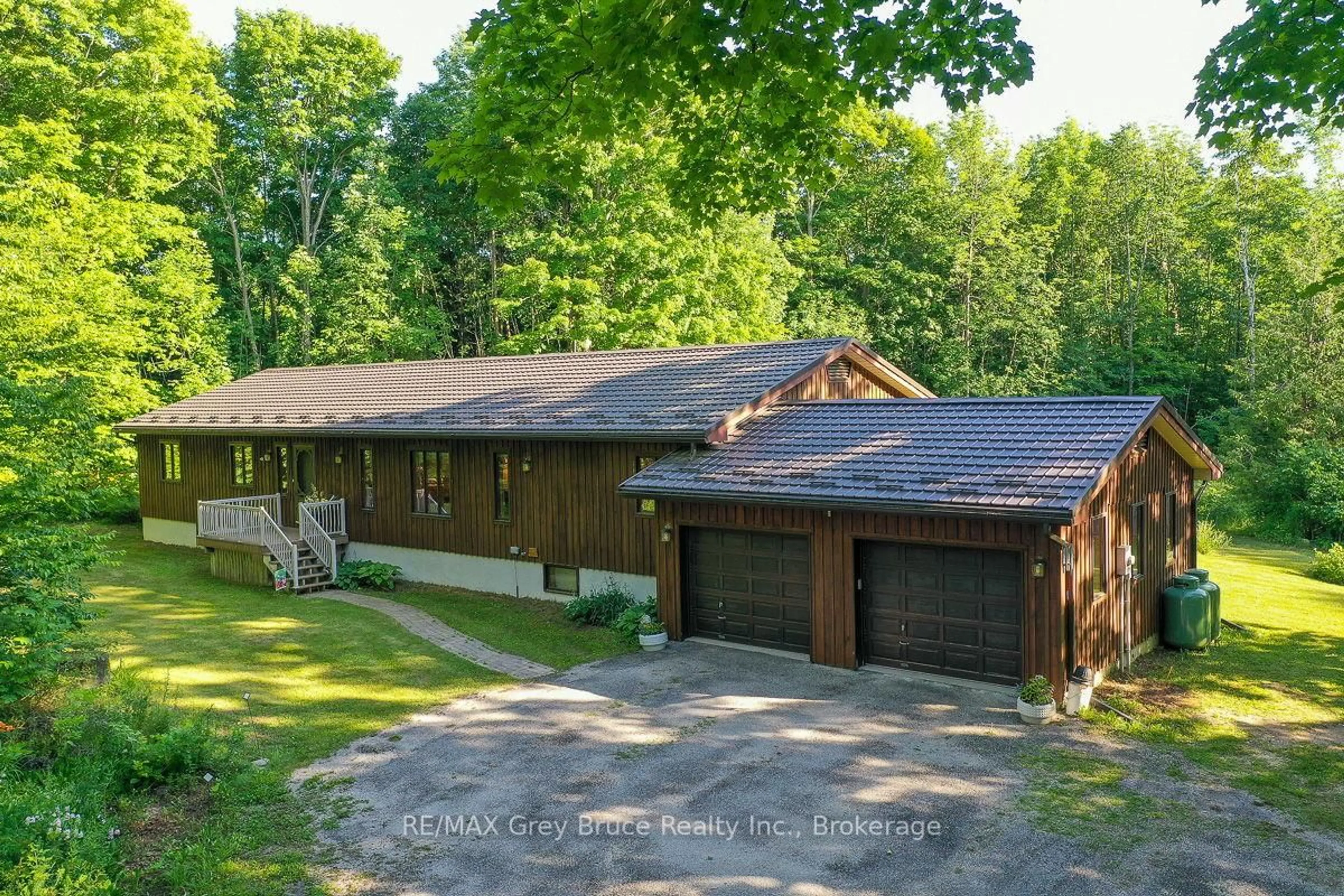 A pic from outside/outdoor area/front of a property/back of a property/a pic from drone, unknown for 758198 Girl Guide Rd, Georgian Bluffs Ontario N4K 5N7