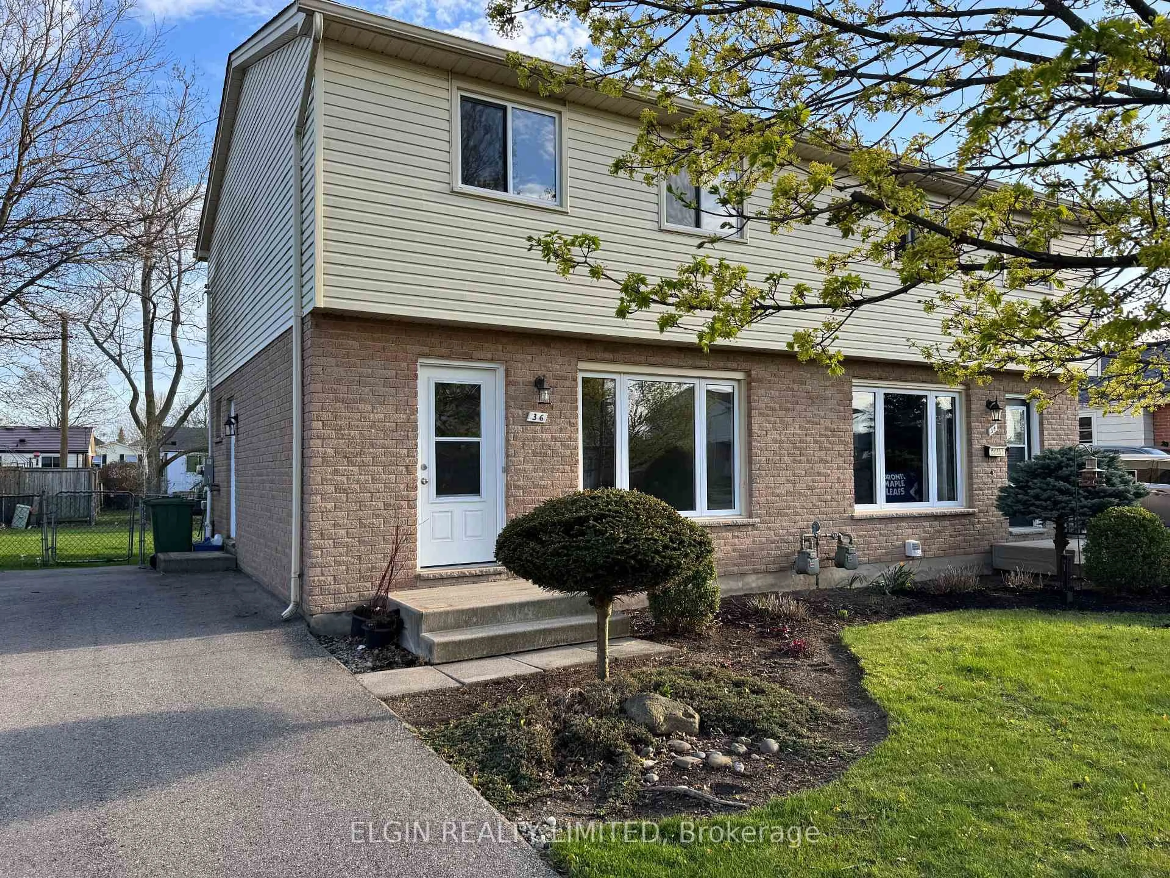 Unknown for 36 Vanier Pl, St. Thomas Ontario N5R 5P8