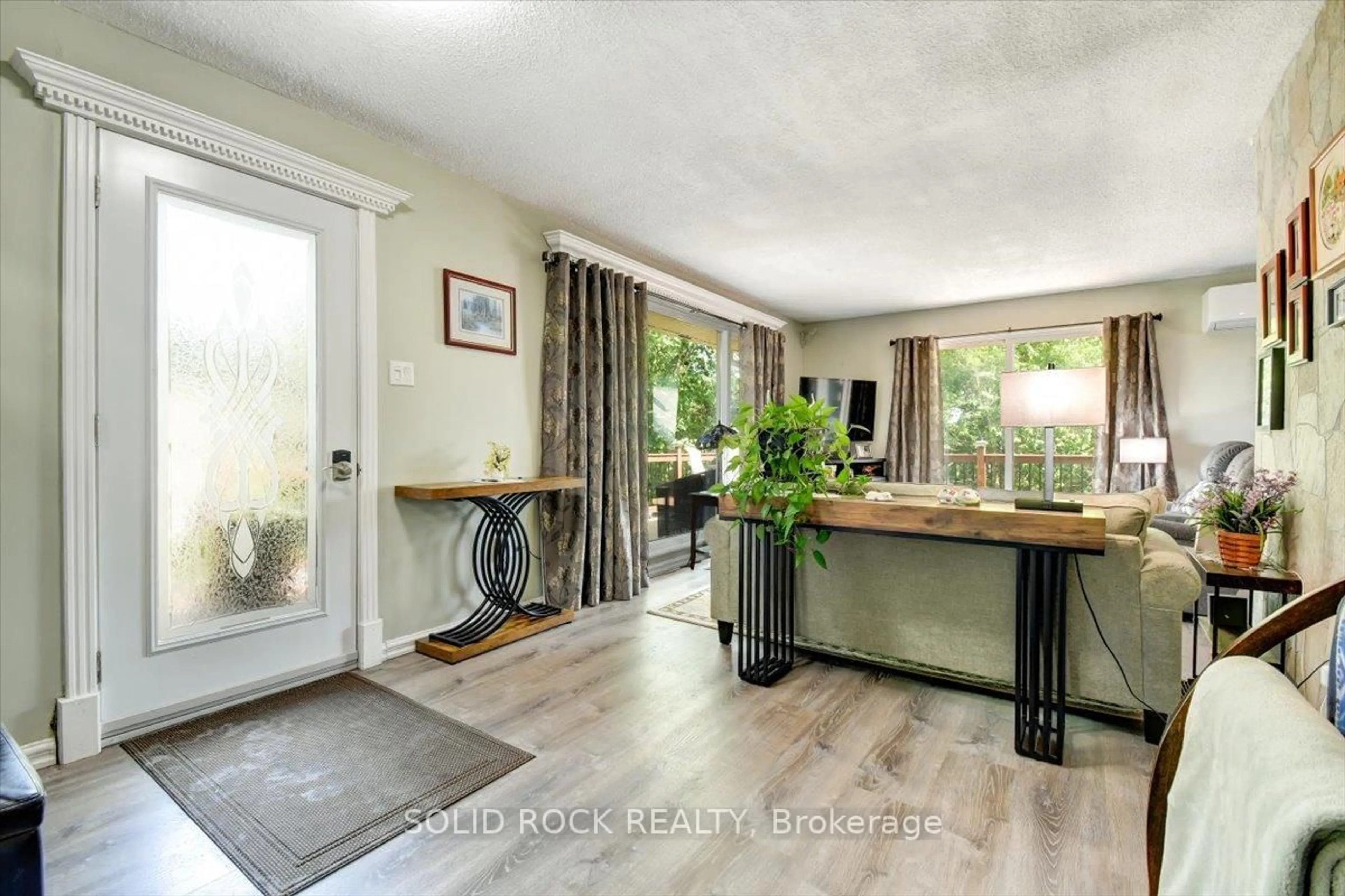Indoor entryway for 44 Nelson Rd, Trent Hills Ontario K0L 1L0