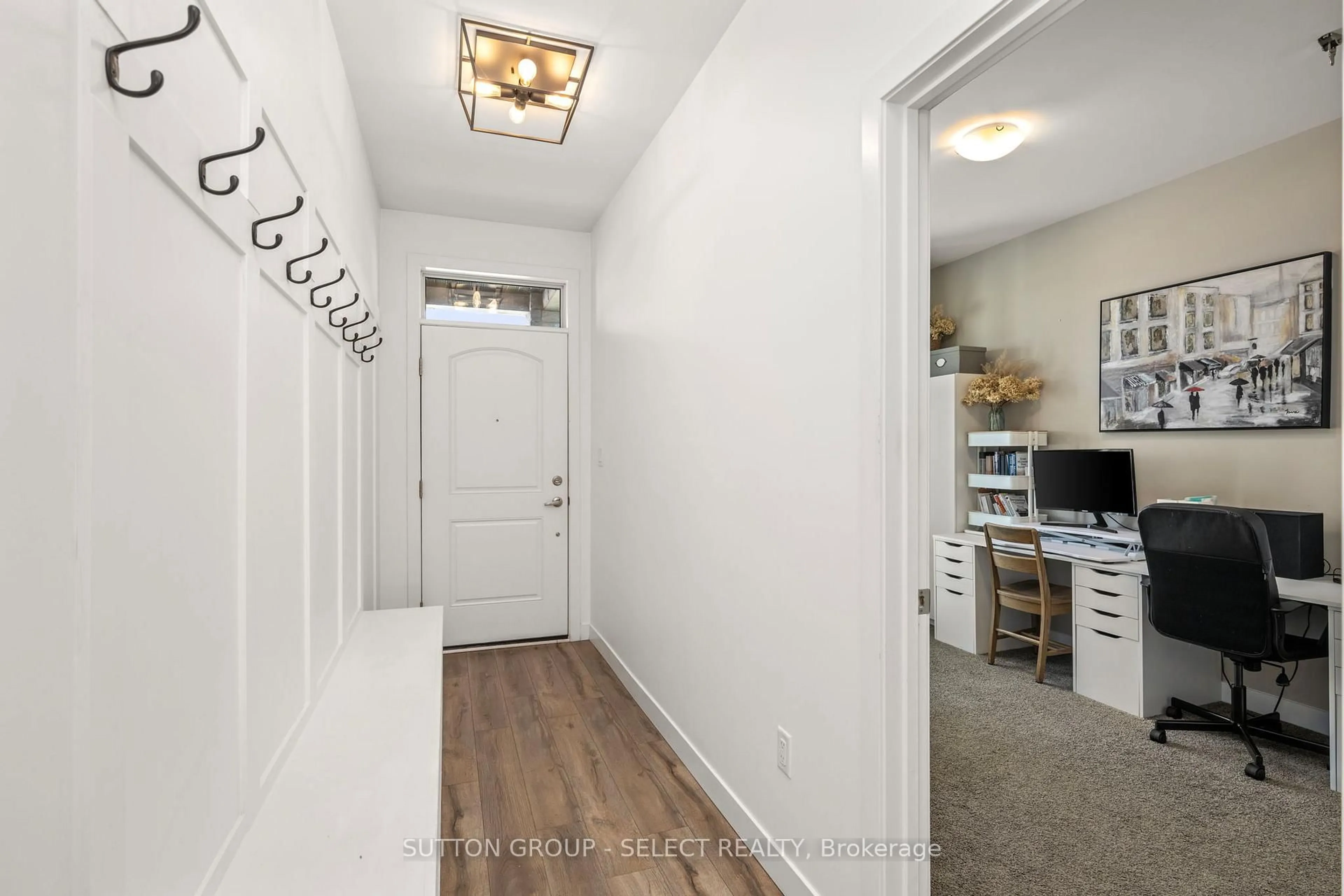 Indoor entryway for 224 Doan Dr, Middlesex Centre Ontario N0L 1R0