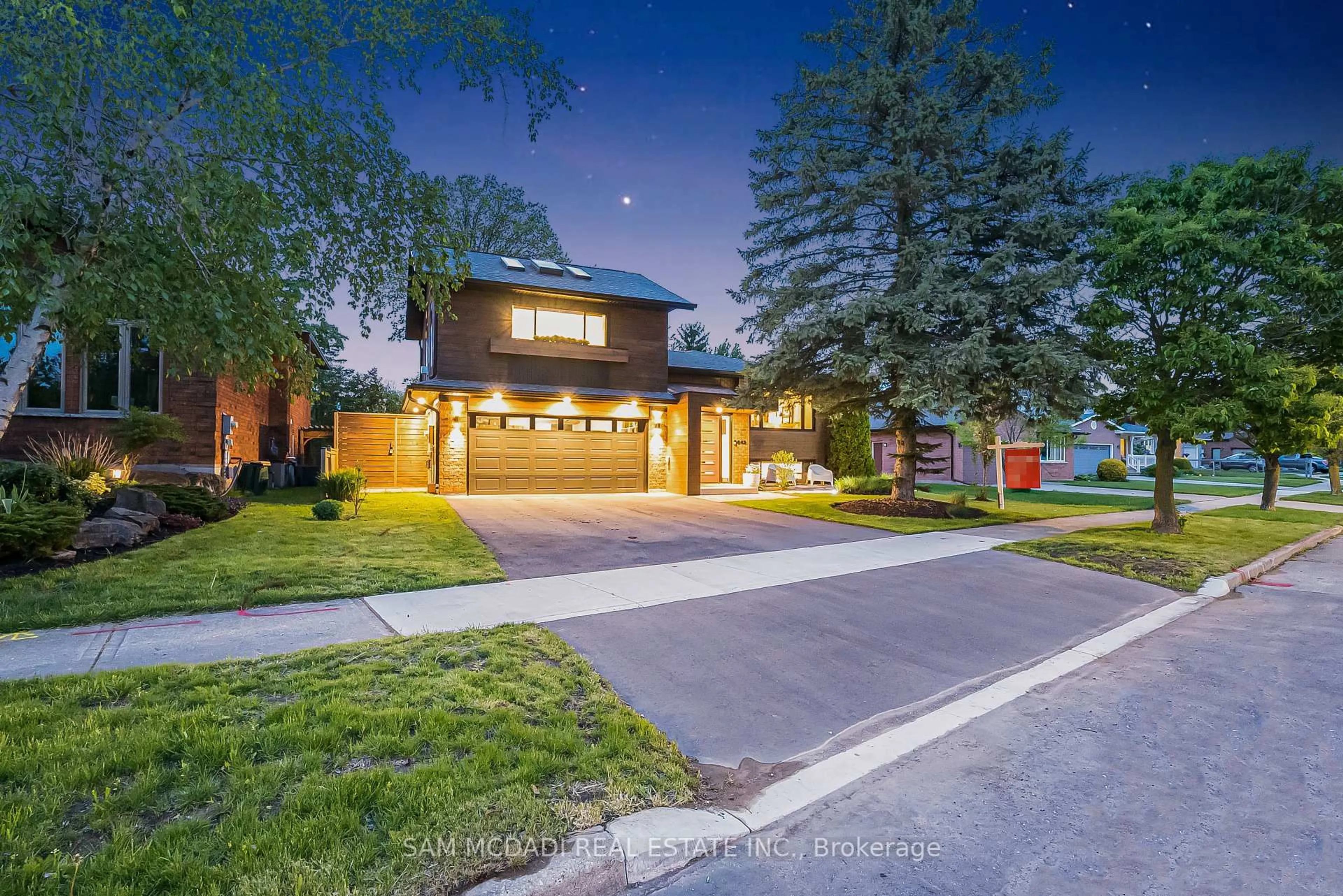 Home with brick exterior material, street for 642 Red Pine Dr, Waterloo Ontario N2V 1R5