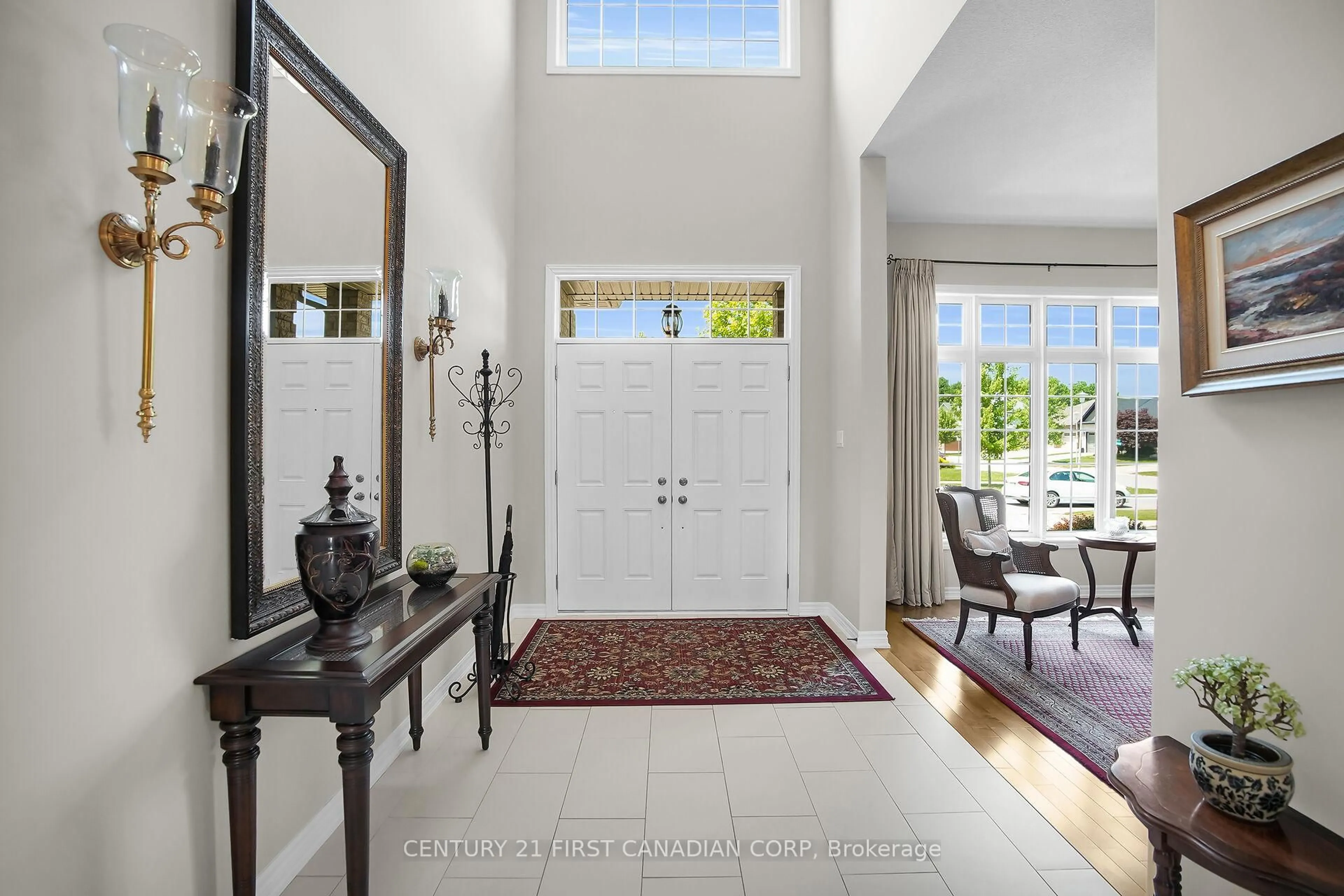 Indoor entryway for 774 Longworth Rd, London South Ontario N6K 0B5