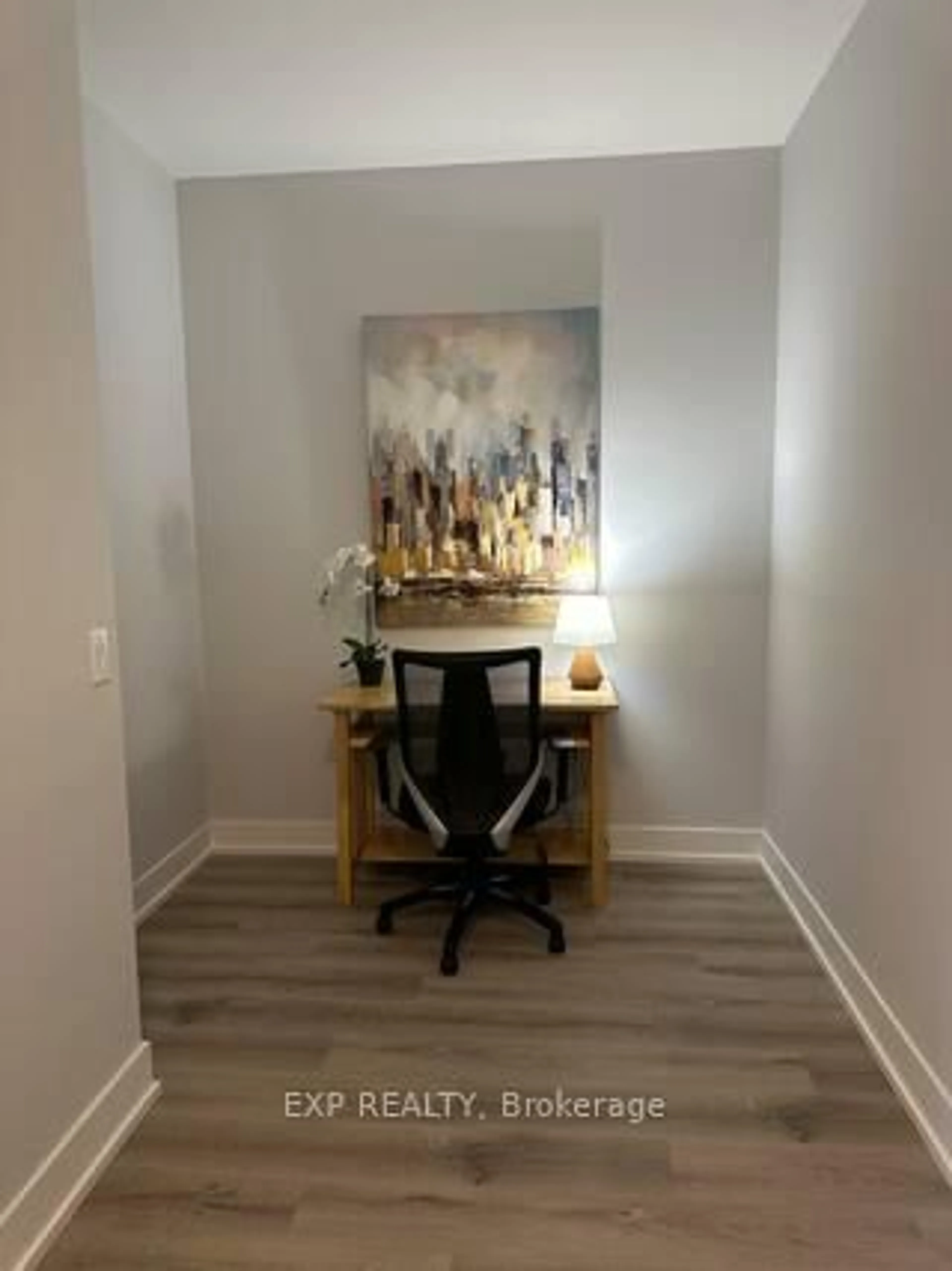 A pic of a room for 1350 Hemlock Rd #110, Ottawa Ontario K1K 4E4