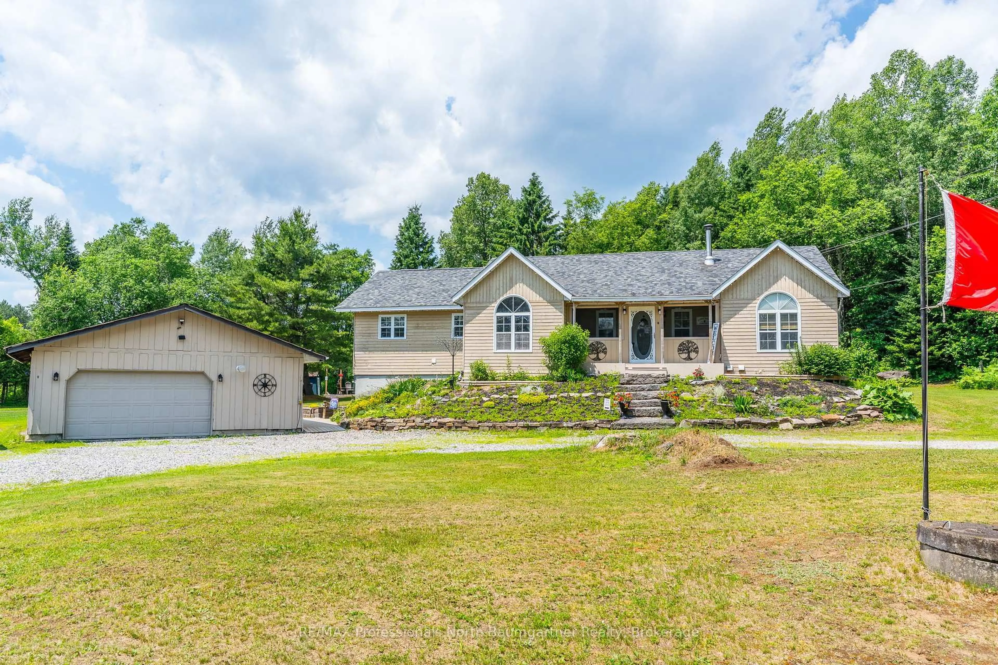 A pic from outside/outdoor area/front of a property/back of a property/a pic from drone, unknown for 1091 Koshlong Lake Rd, Dysart et al Ontario K0M 1S0