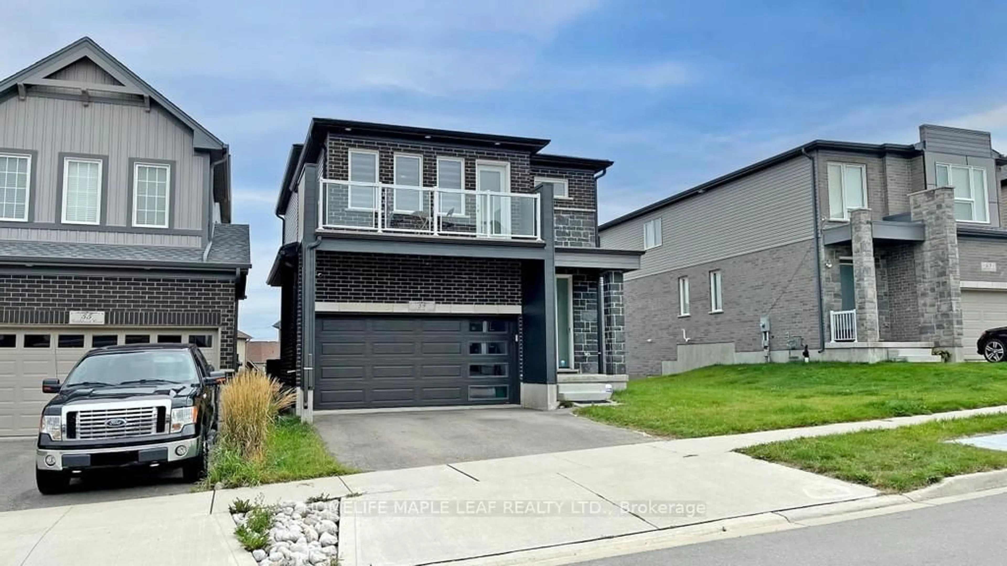 Home with brick exterior material, street for 59 SADDLEBROOK Crt, Kitchener Ontario N2R 0P6
