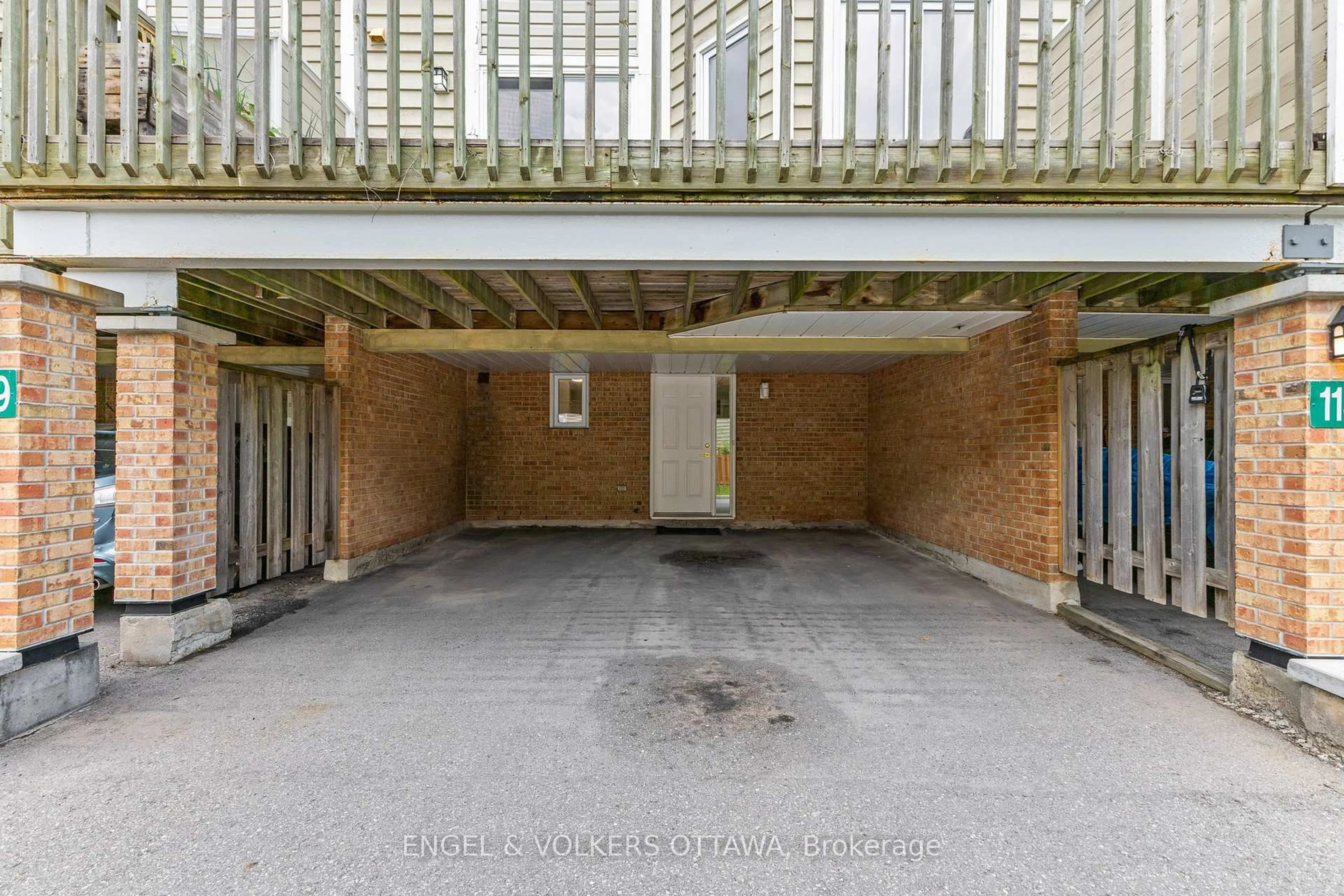 Unknown for 1129 Chimney Hill Way, Ottawa Ontario K1J 8Z7