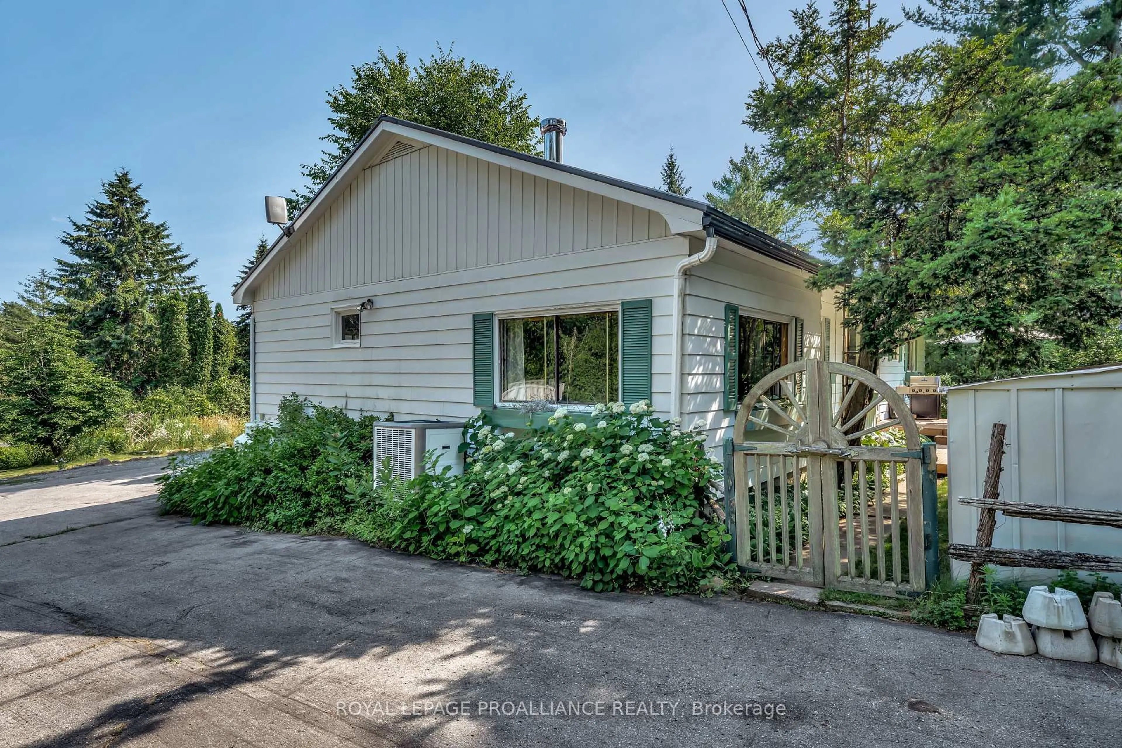 Unknown for 6647 Hwy 37, Tweed Ontario K0K 3J0