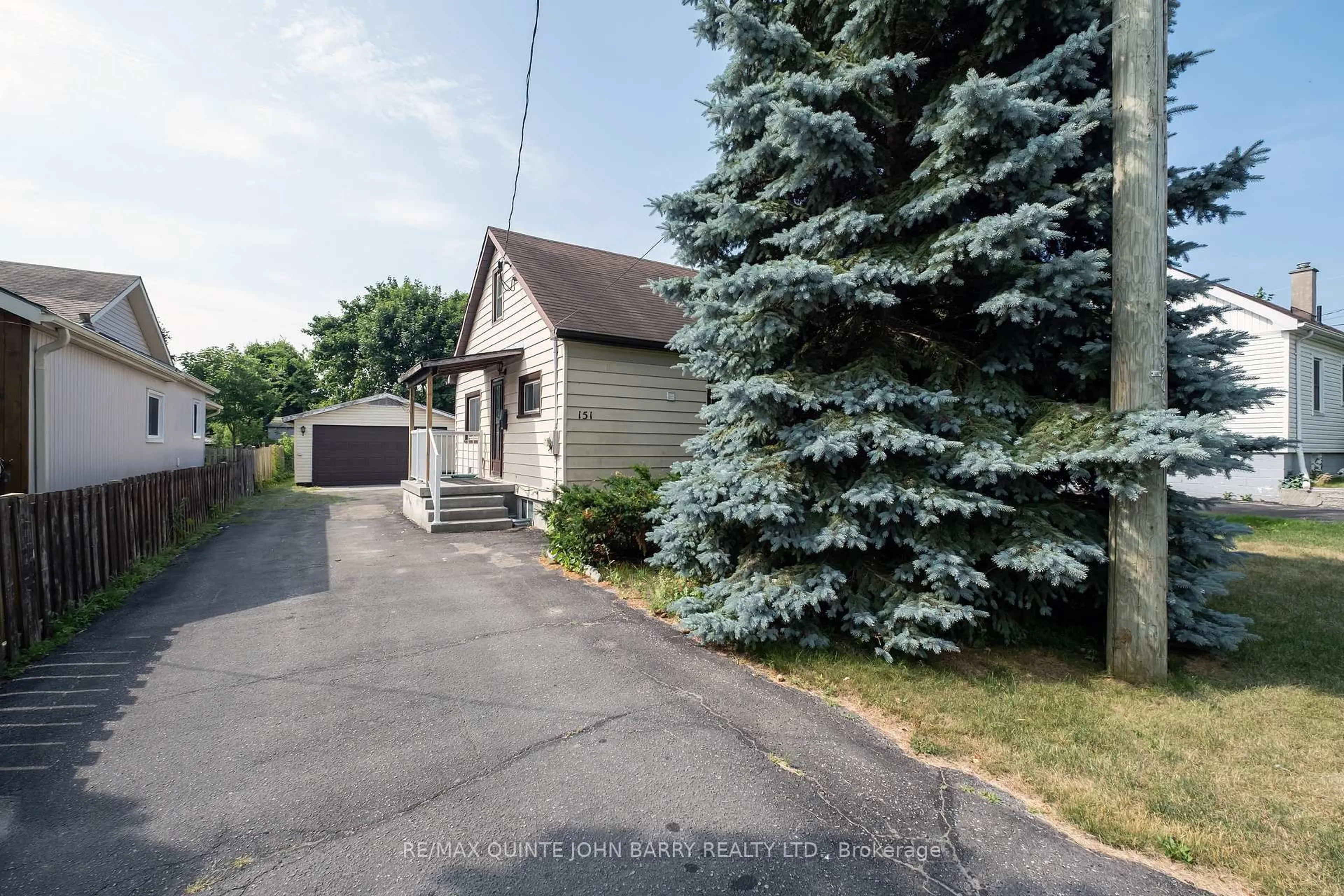 A pic from outside/outdoor area/front of a property/back of a property/a pic from drone, street for 151 Wilkins St, Quinte West Ontario K8V 3N6