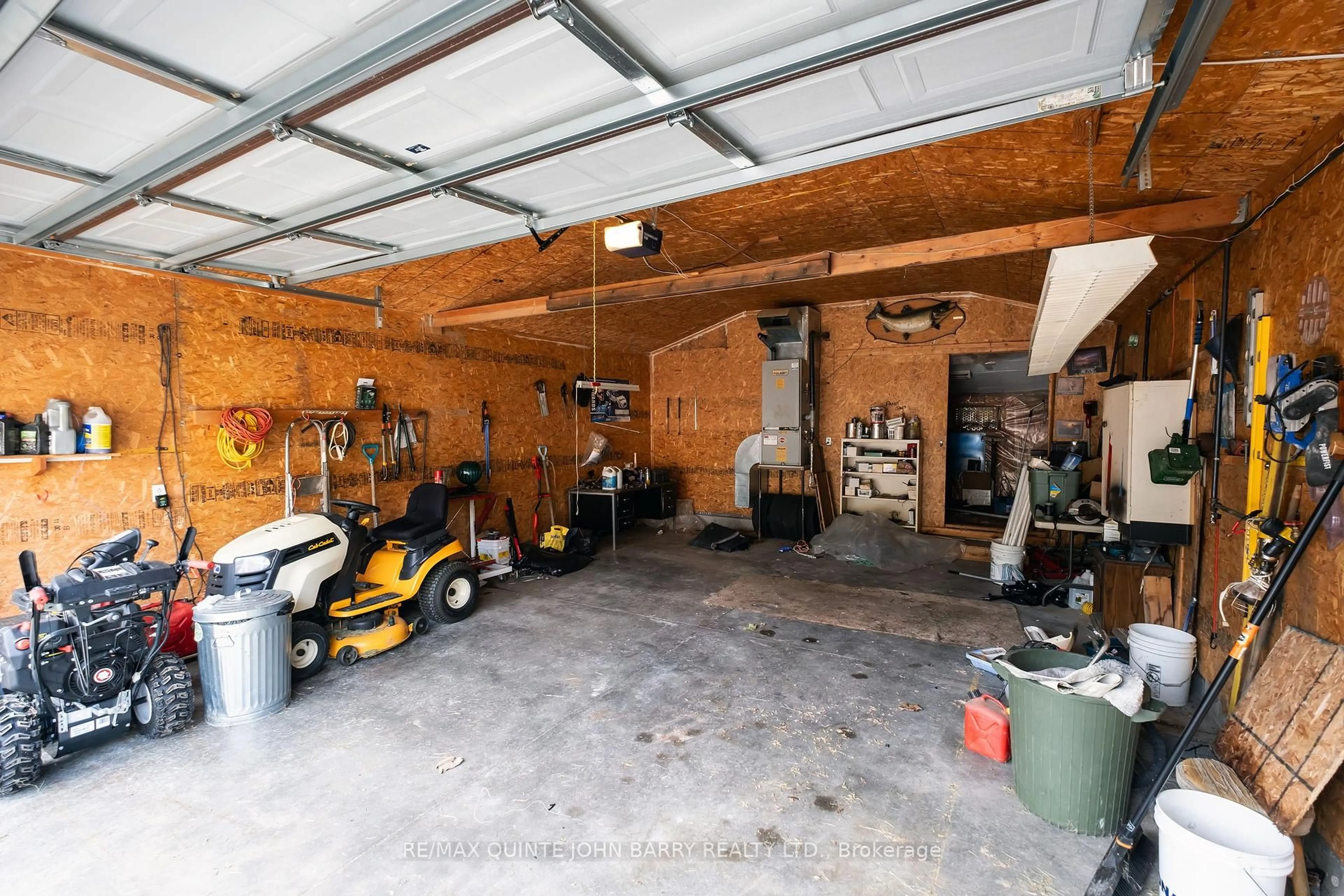 Indoor garage for 151 Wilkins St, Quinte West Ontario K8V 3N6