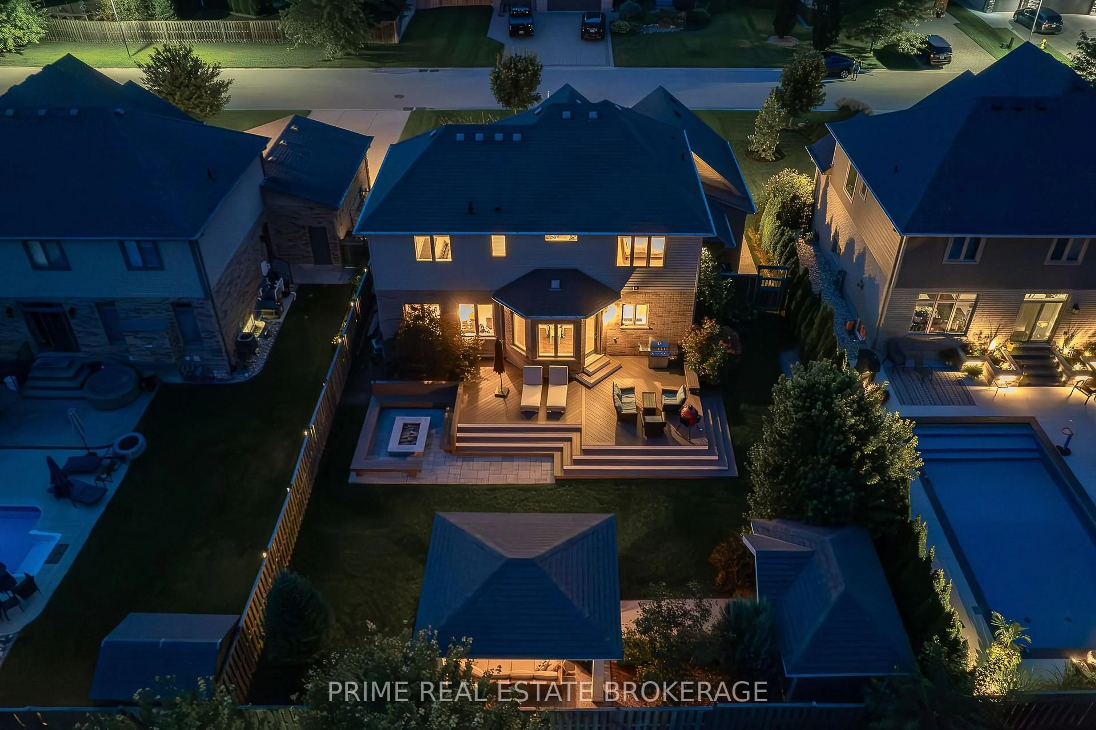 A pic from outside/outdoor area/front of a property/back of a property/a pic from drone, street for 56 Fieldstone Cres, Middlesex Centre Ontario N0L 1R0