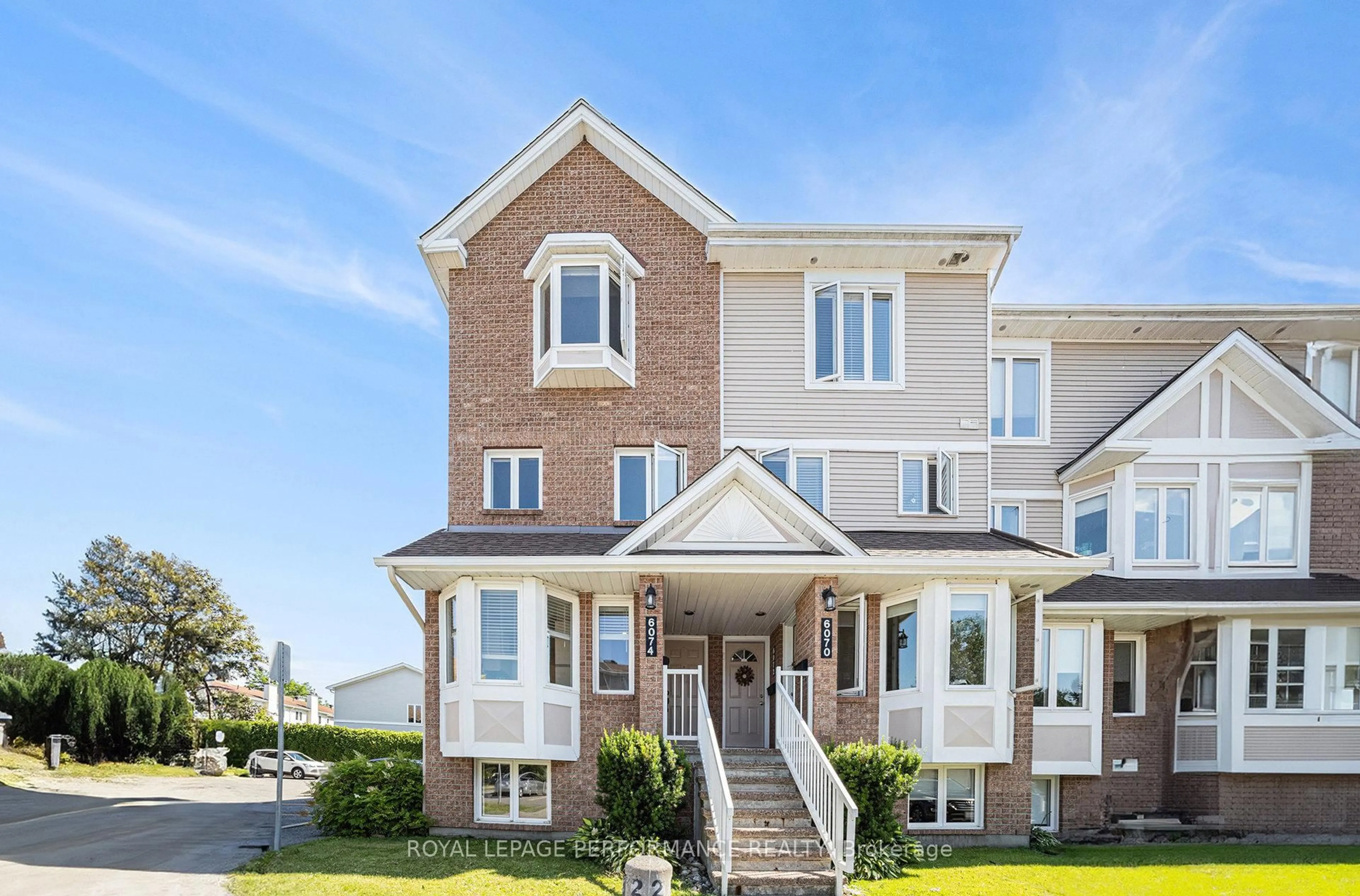 Home with brick exterior material, unknown for 6074 Red Willow Dr, Ottawa Ontario K1C 7J5