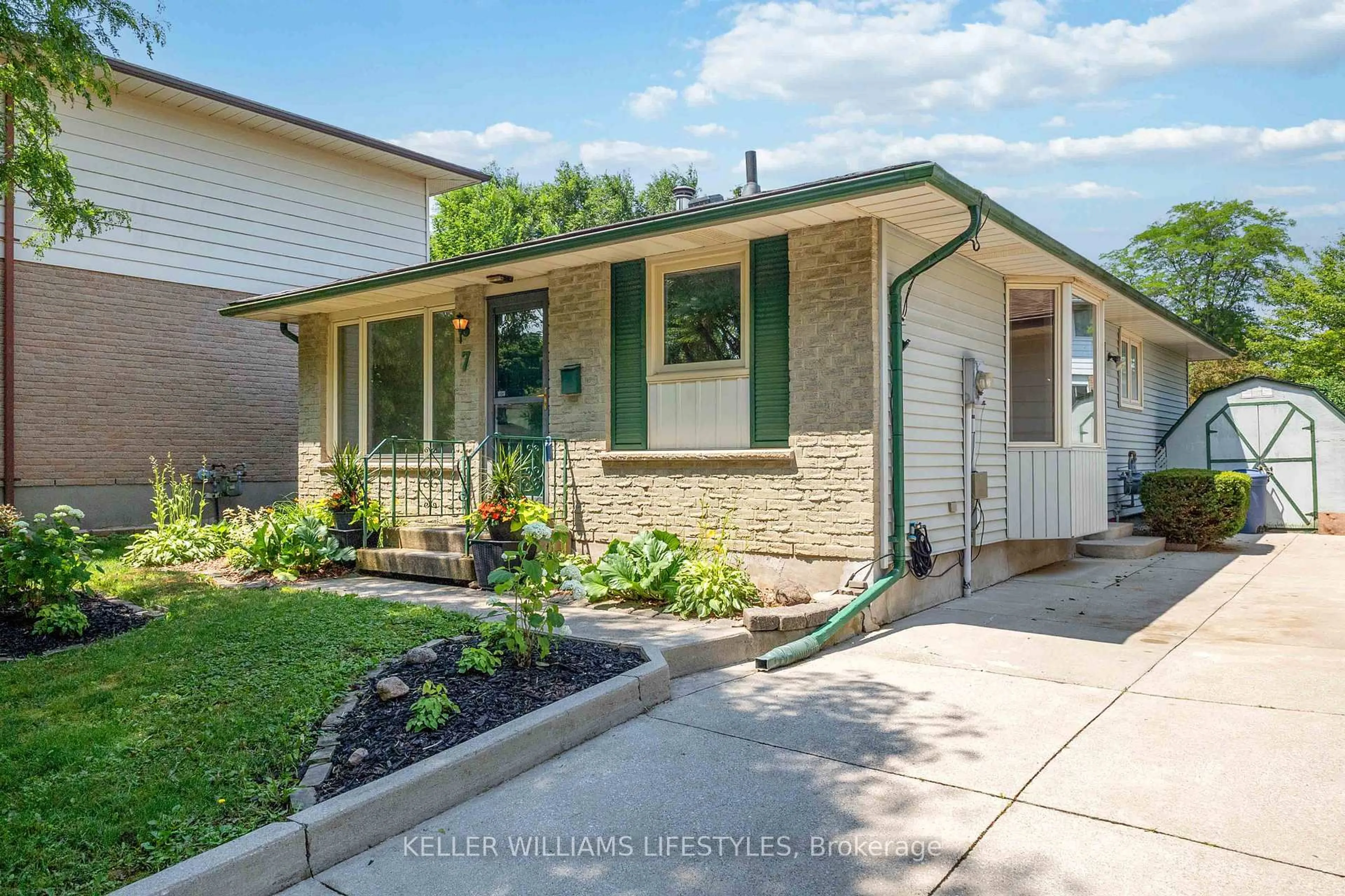 Home with vinyl exterior material, street for 7 Constable St, London North Ontario N6G 3N8
