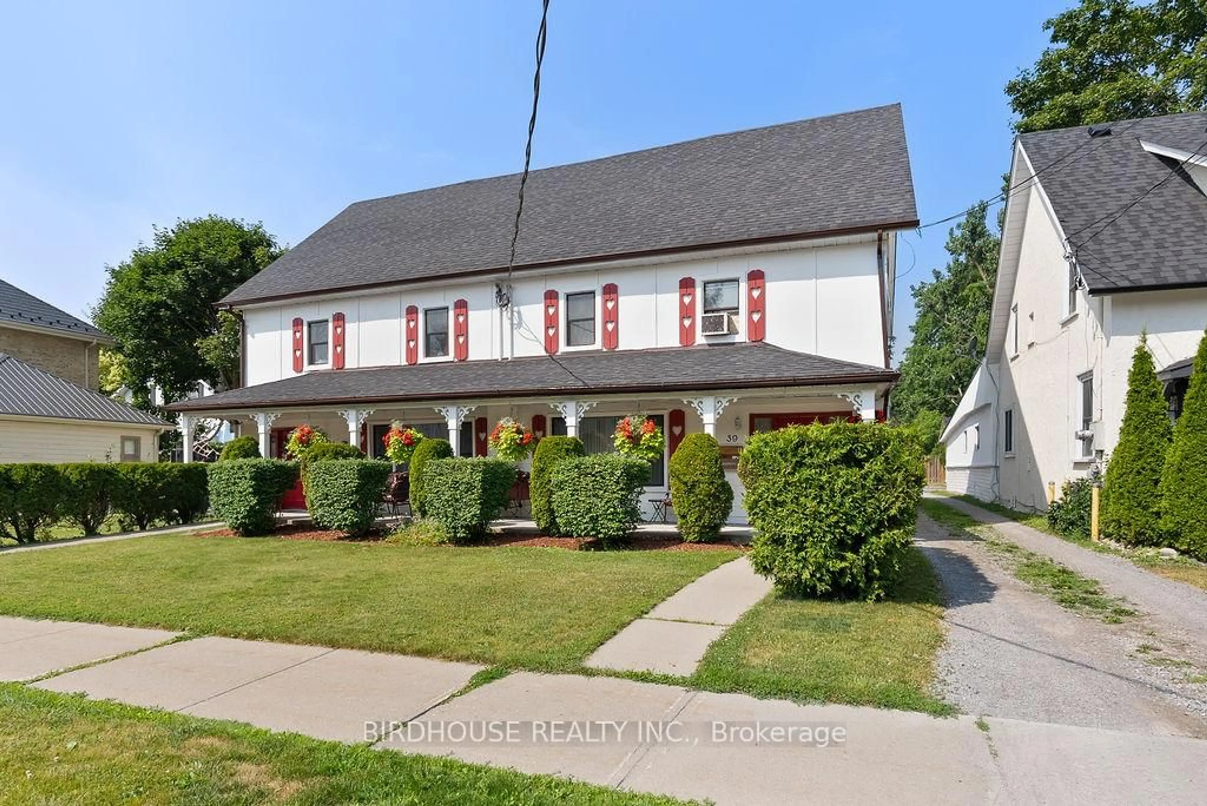 Unknown for 37/39 Sussex St, Kawartha Lakes Ontario K9V 4H6