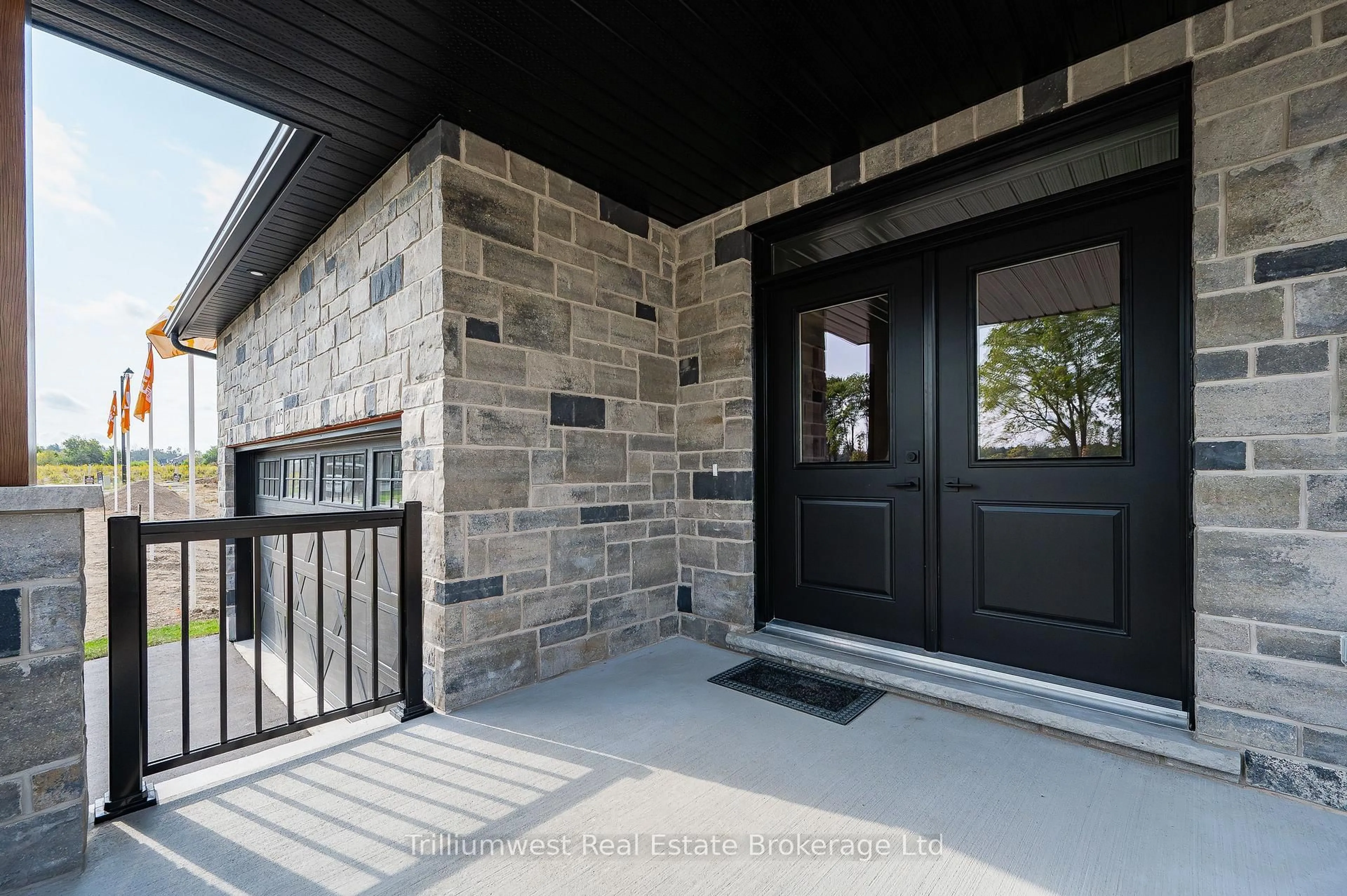 Indoor entryway for 155 Haylock Ave, Centre Wellington Ontario N0B 2S0