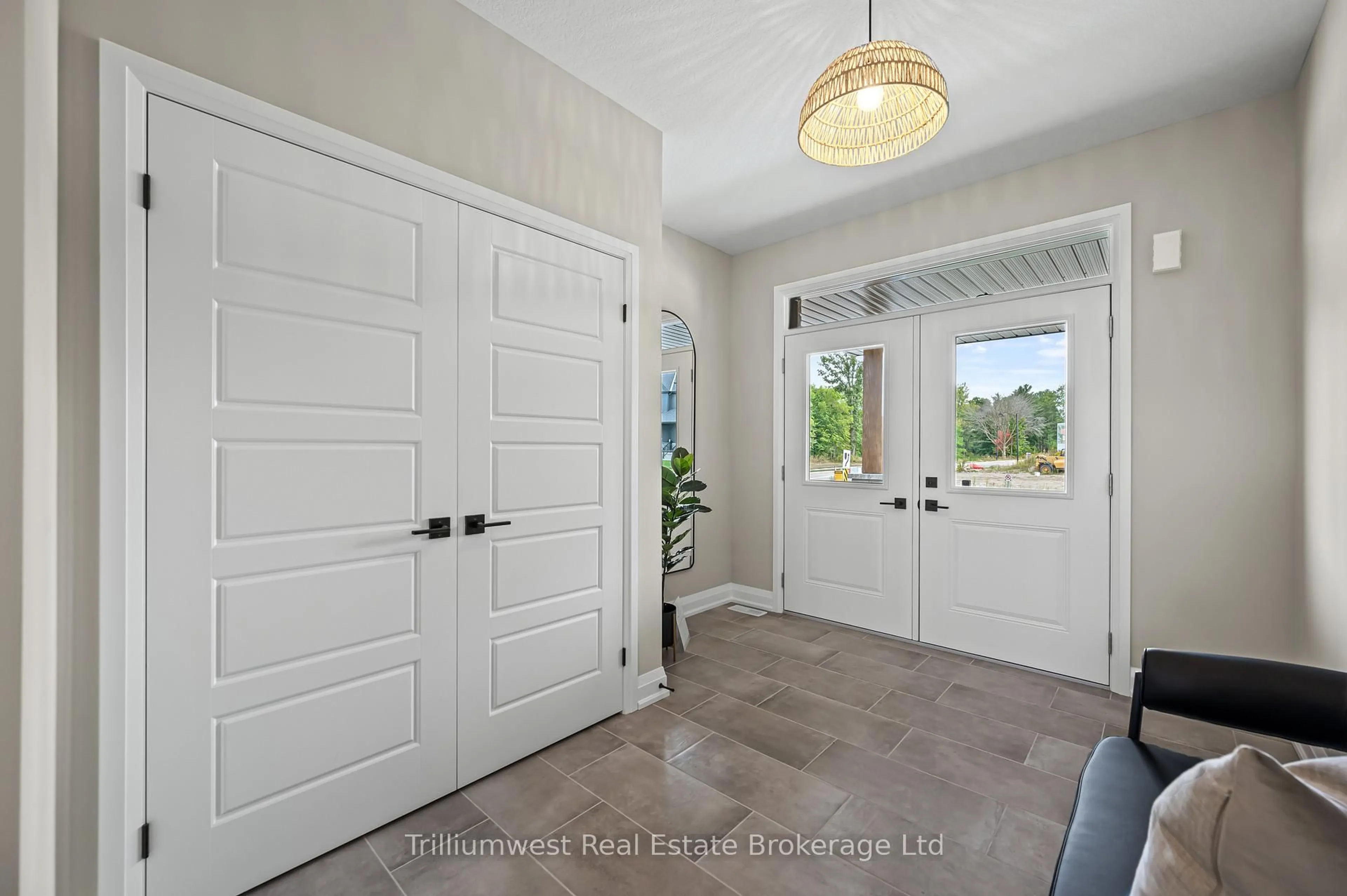 Indoor entryway for 155 Haylock Ave, Centre Wellington Ontario N0B 2S0