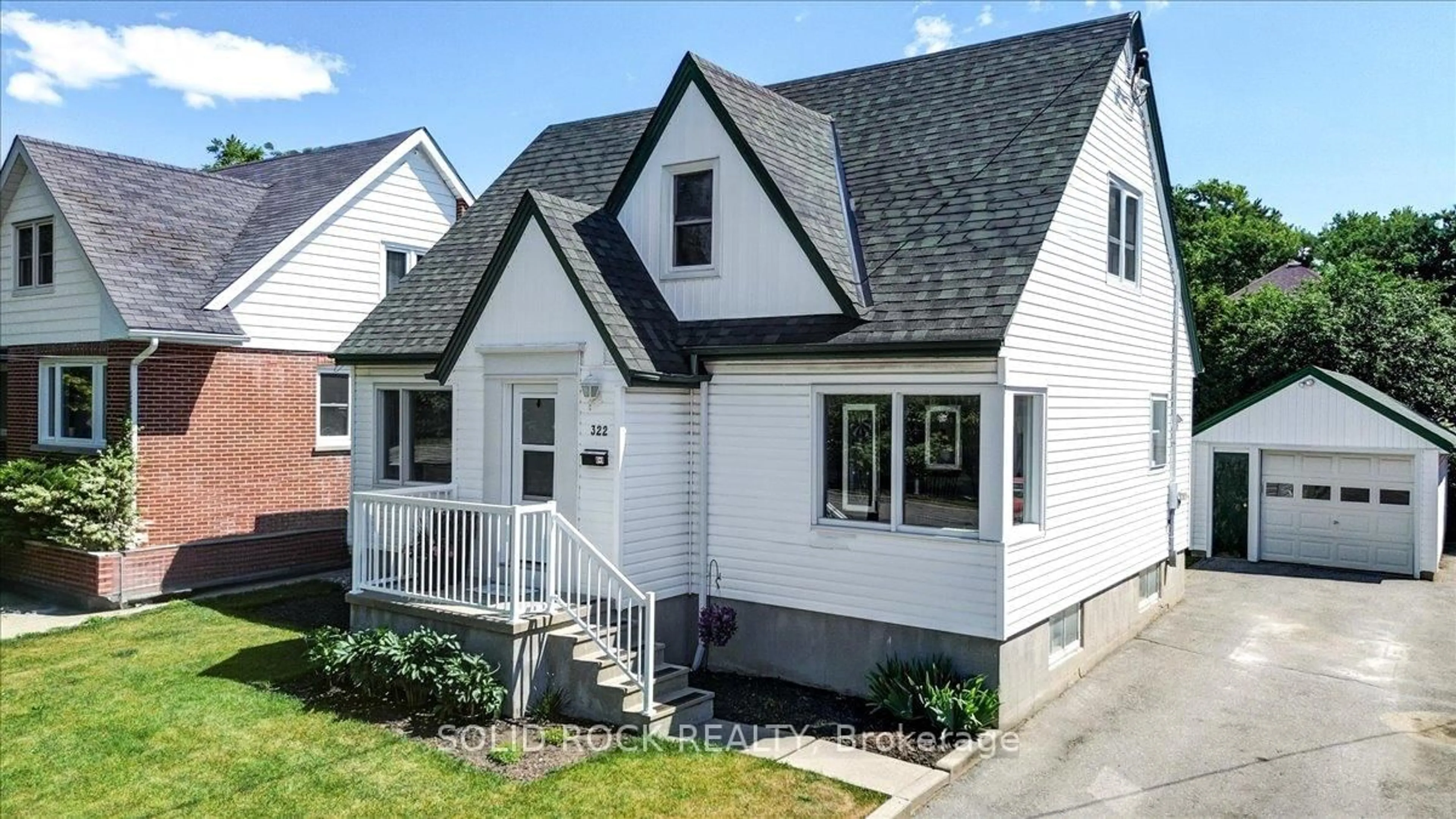 Home with vinyl exterior material, street for 322 Walton St, Cobourg Ontario K9A 3X2