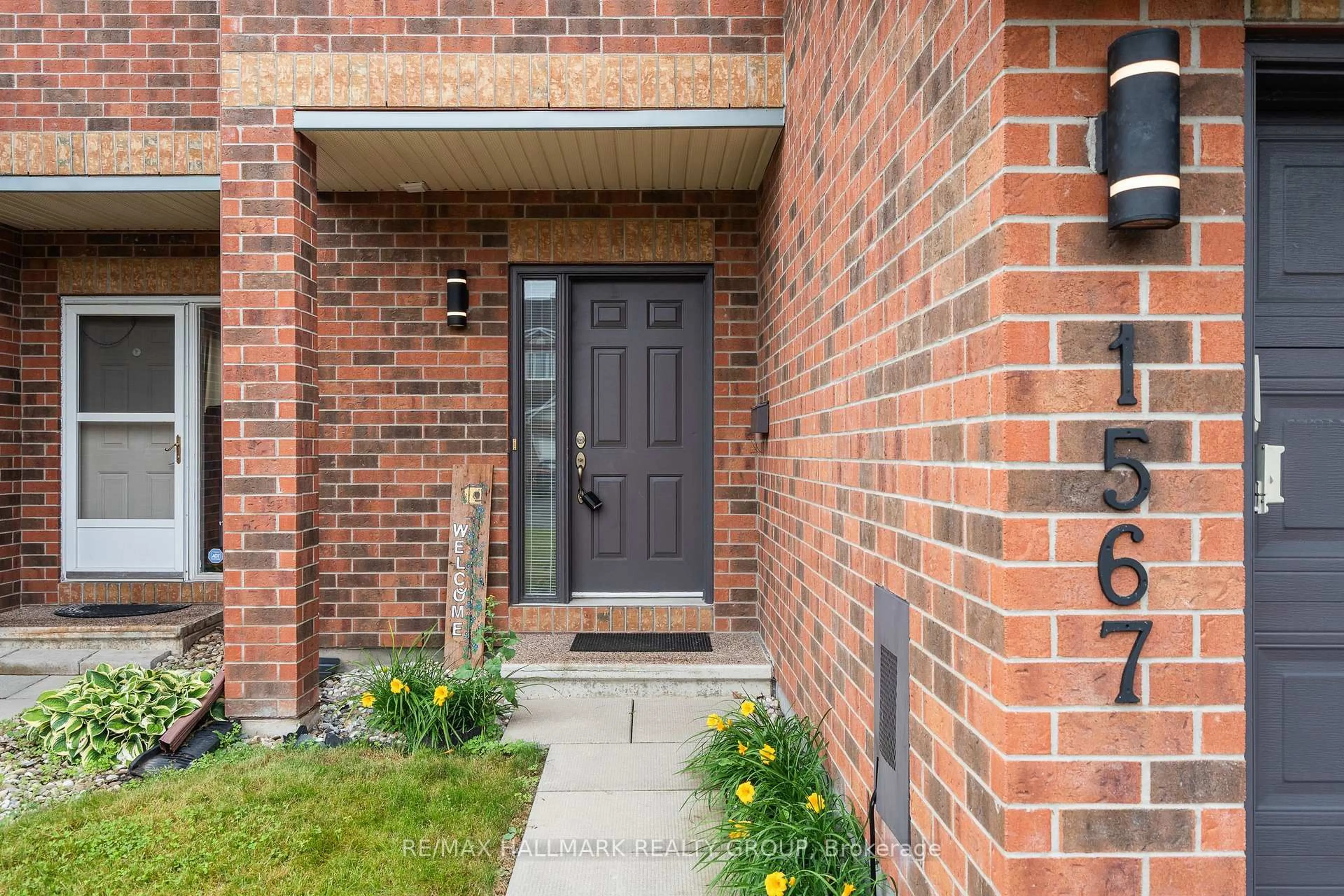 Home with brick exterior material, street for 1567 Cedar Mills Rd, Ottawa Ontario K1C 7L9