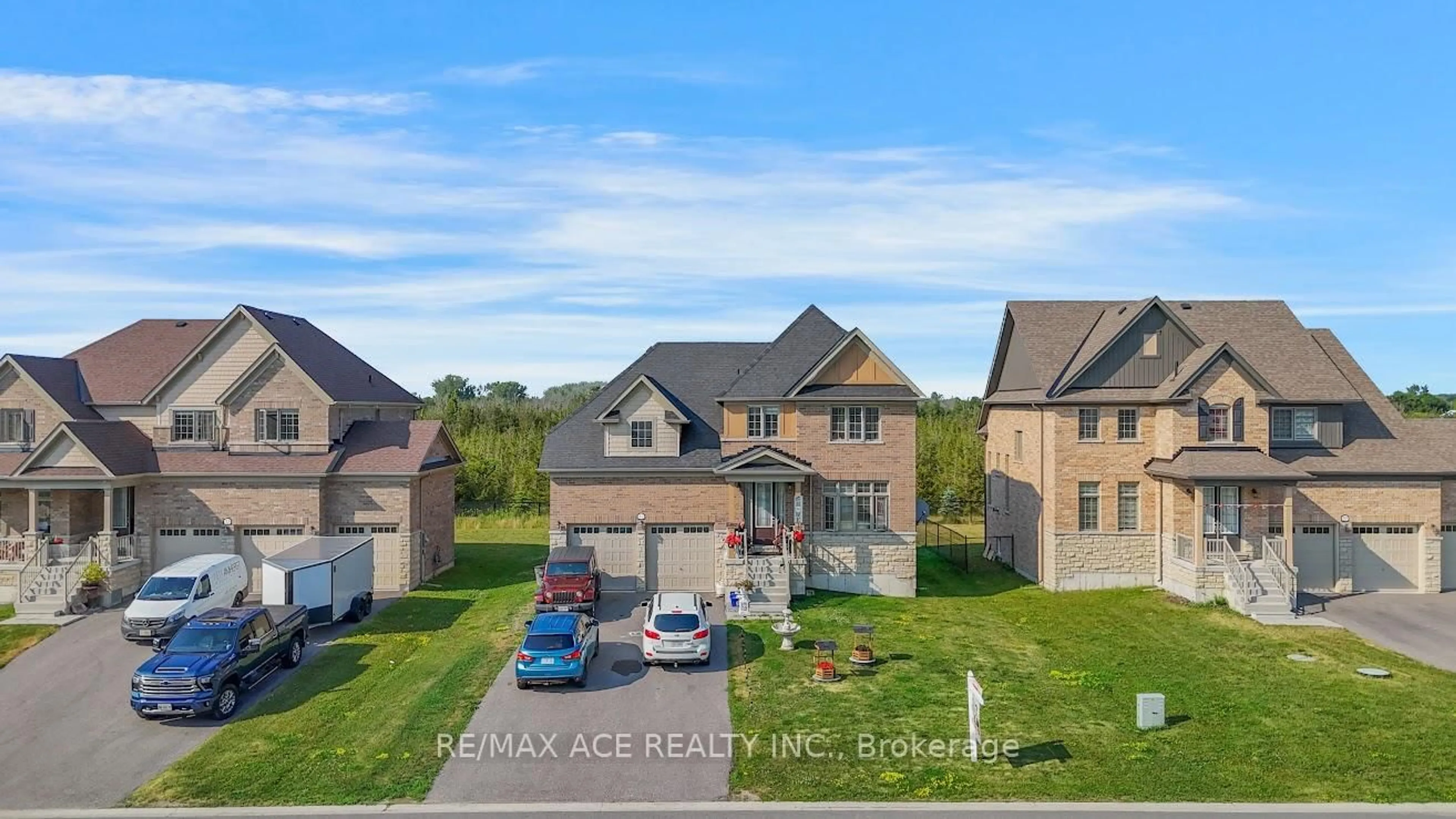 A pic from outside/outdoor area/front of a property/back of a property/a pic from drone, unknown for 37 Summer Breeze Dr, Brighton Ontario K0K 1H0