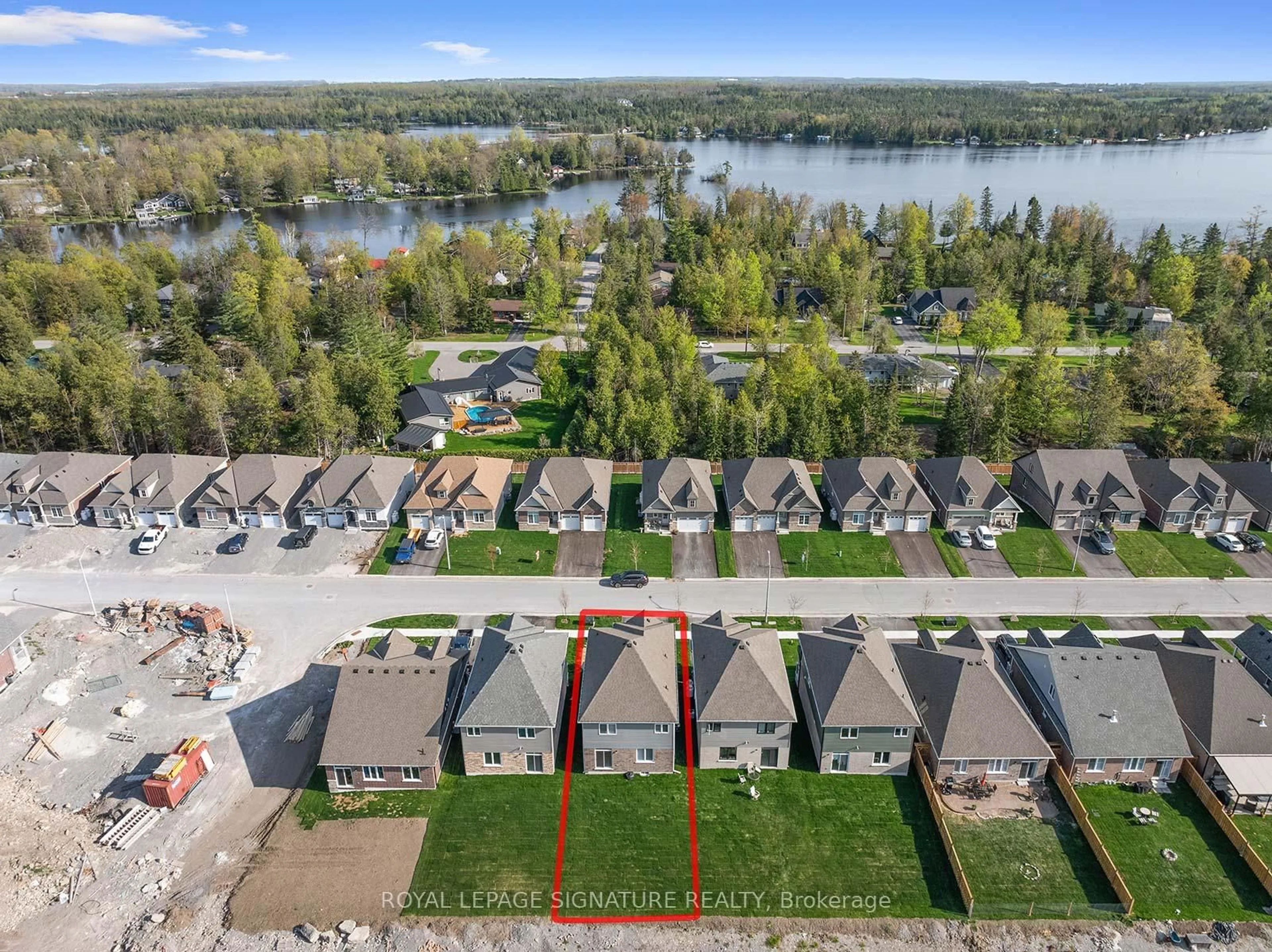 A pic from outside/outdoor area/front of a property/back of a property/a pic from drone, water/lake/river/ocean view for 36 Hillcroft Way, Kawartha Lakes Ontario K0M 1A0