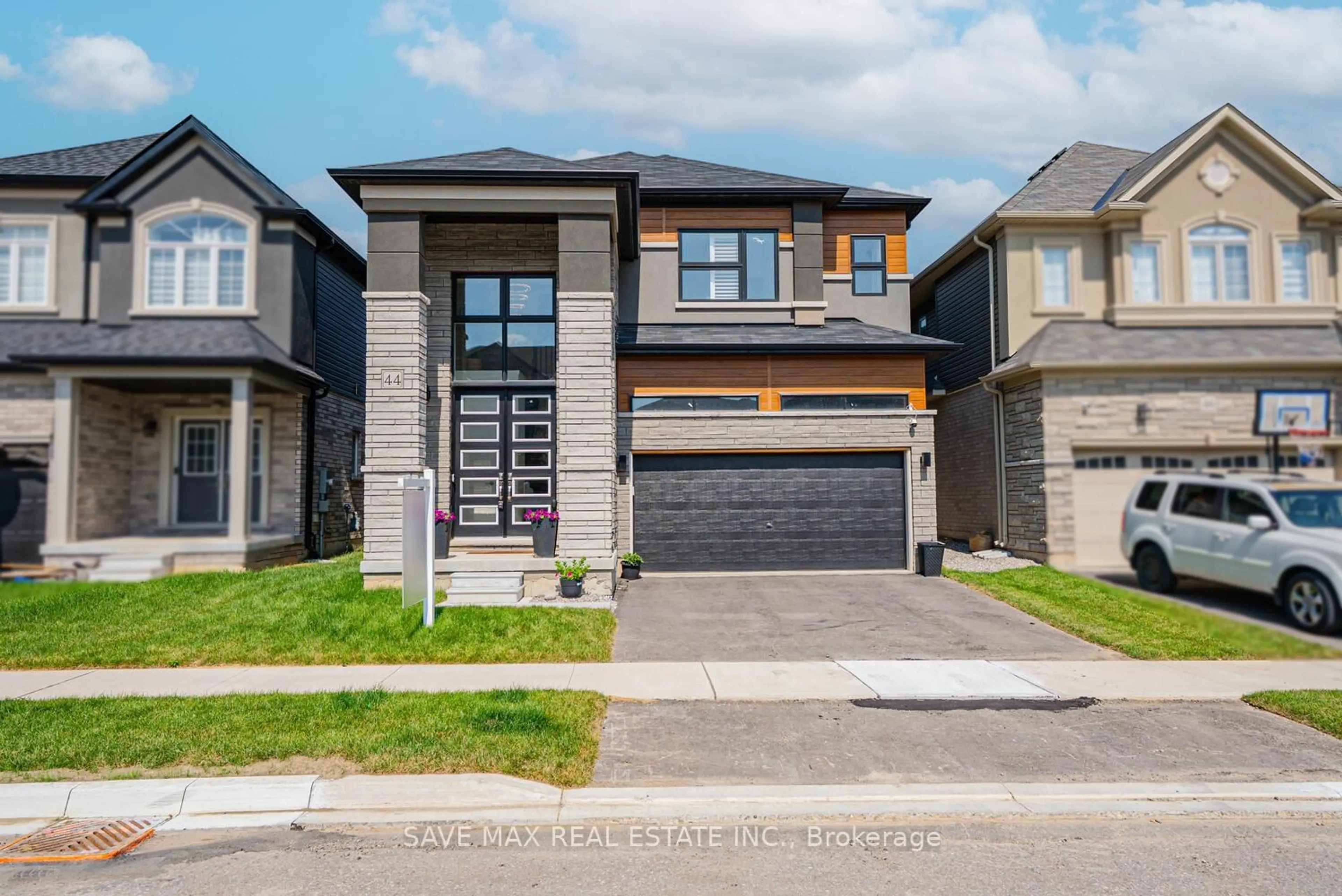 Home with brick exterior material, street for 44 Wakeling Dr, Brantford Ontario N3V 0B5